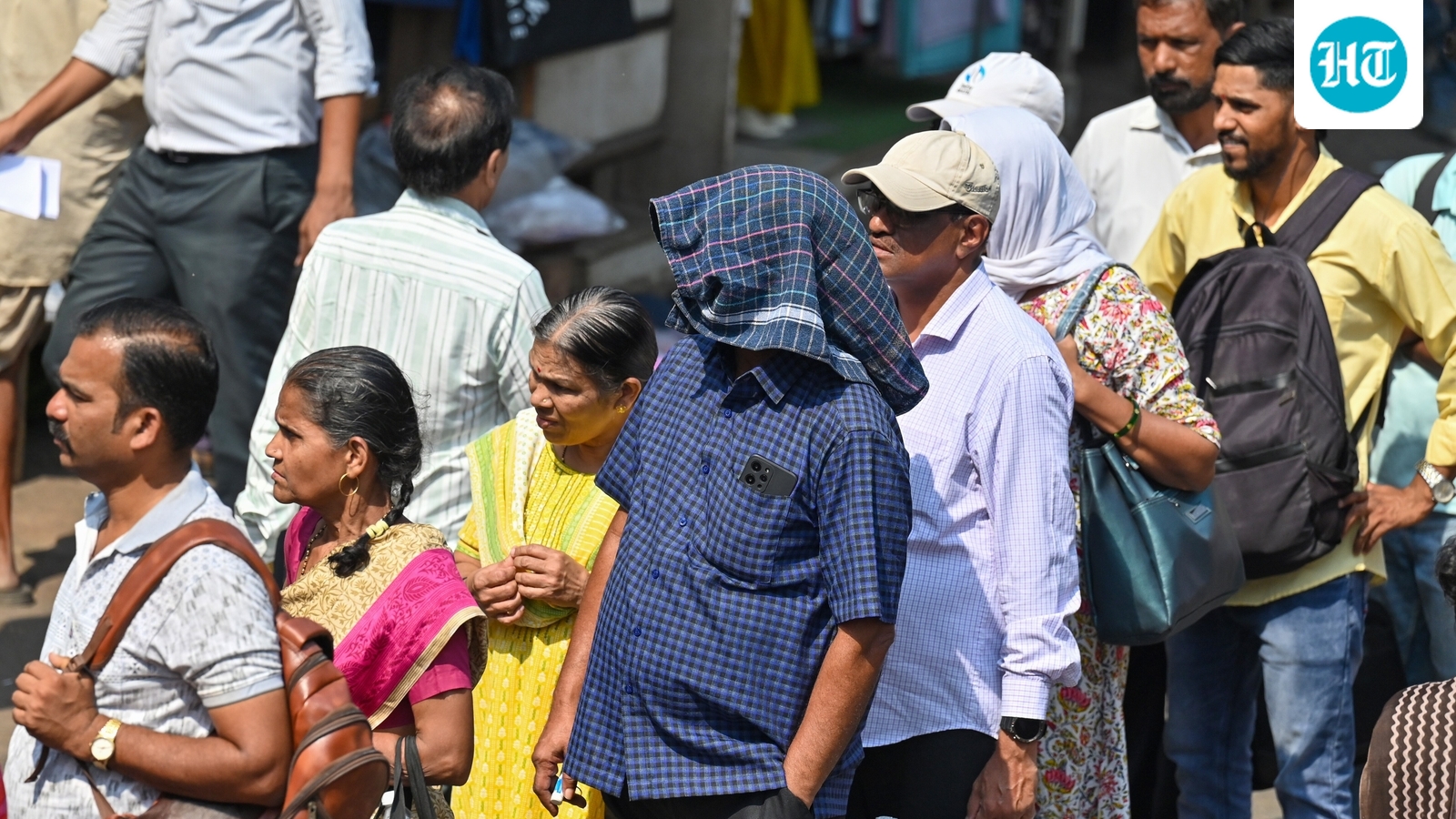 Weather news: North India sizzles under heatwave, yellow alert for Delhi, 45 degrees in UP's Prayagraj