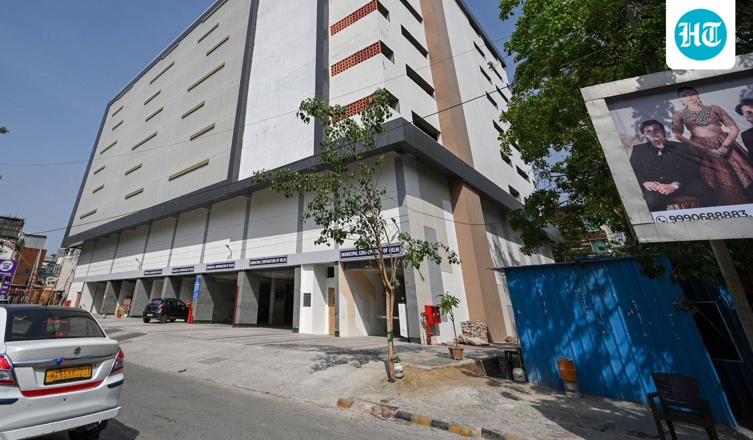 Parking paradox: Empty lots, choked streets