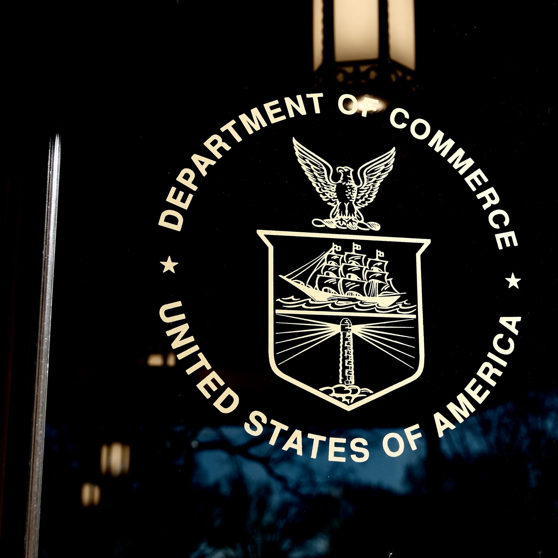 Two Big Law Firms Said to Be Doing Free Work for Trump Administration