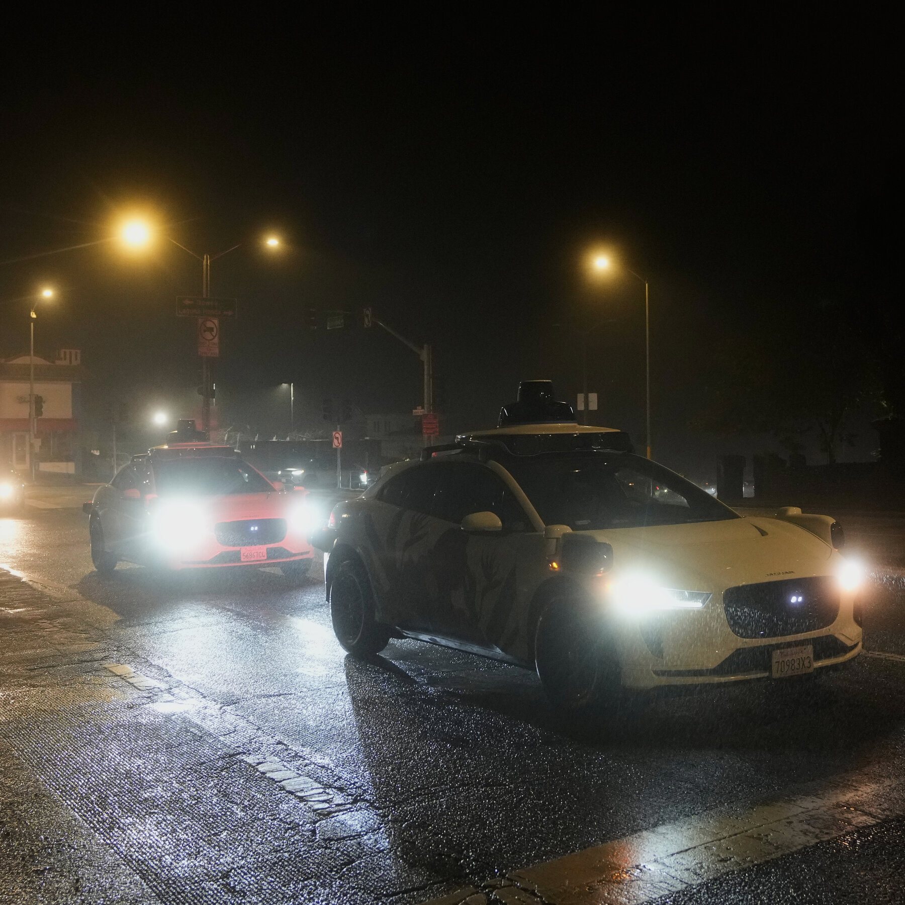 Power Returns to Most of San Francisco After Widespread Outage