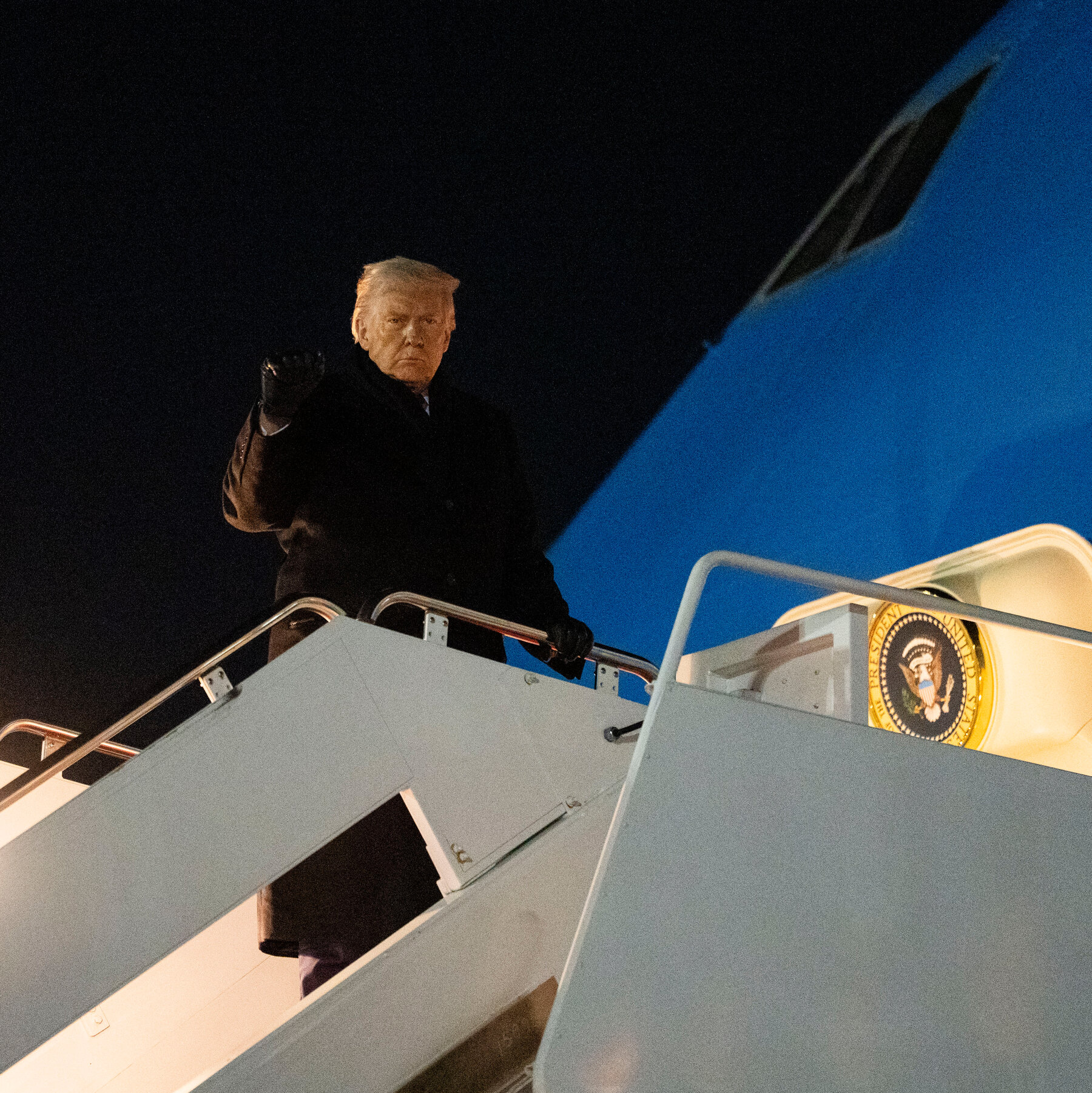 Air Force One Turns Back With Trump After Electrical Issue