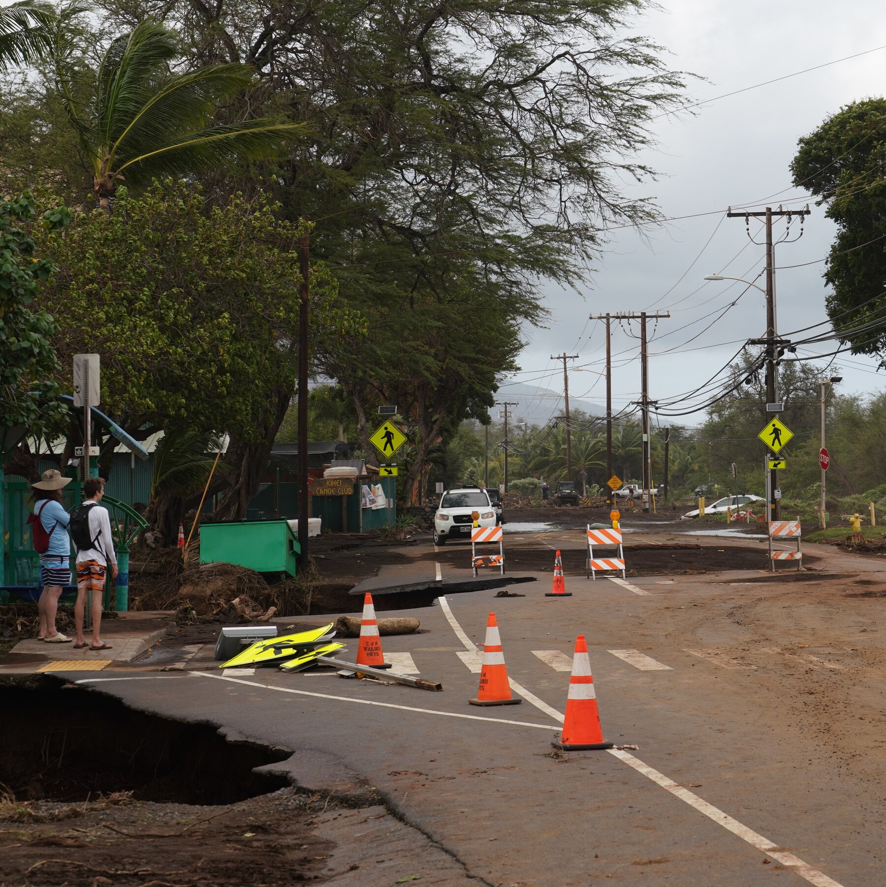 Evacuations Ordered on Oahu as Heavy Rain Brings Flash Flooding