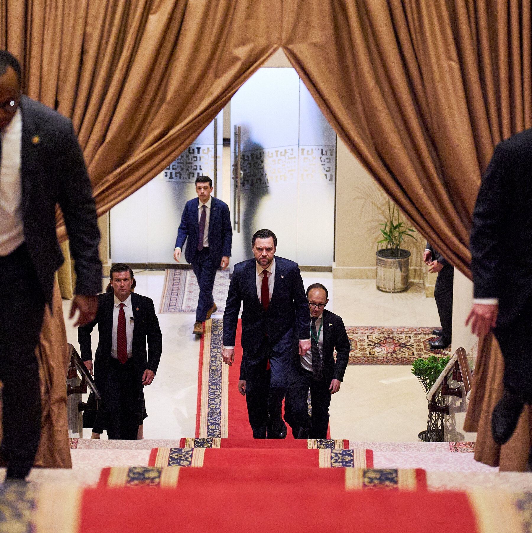 Trust Trump? Iran’s Doubts Shadow Peace Talks