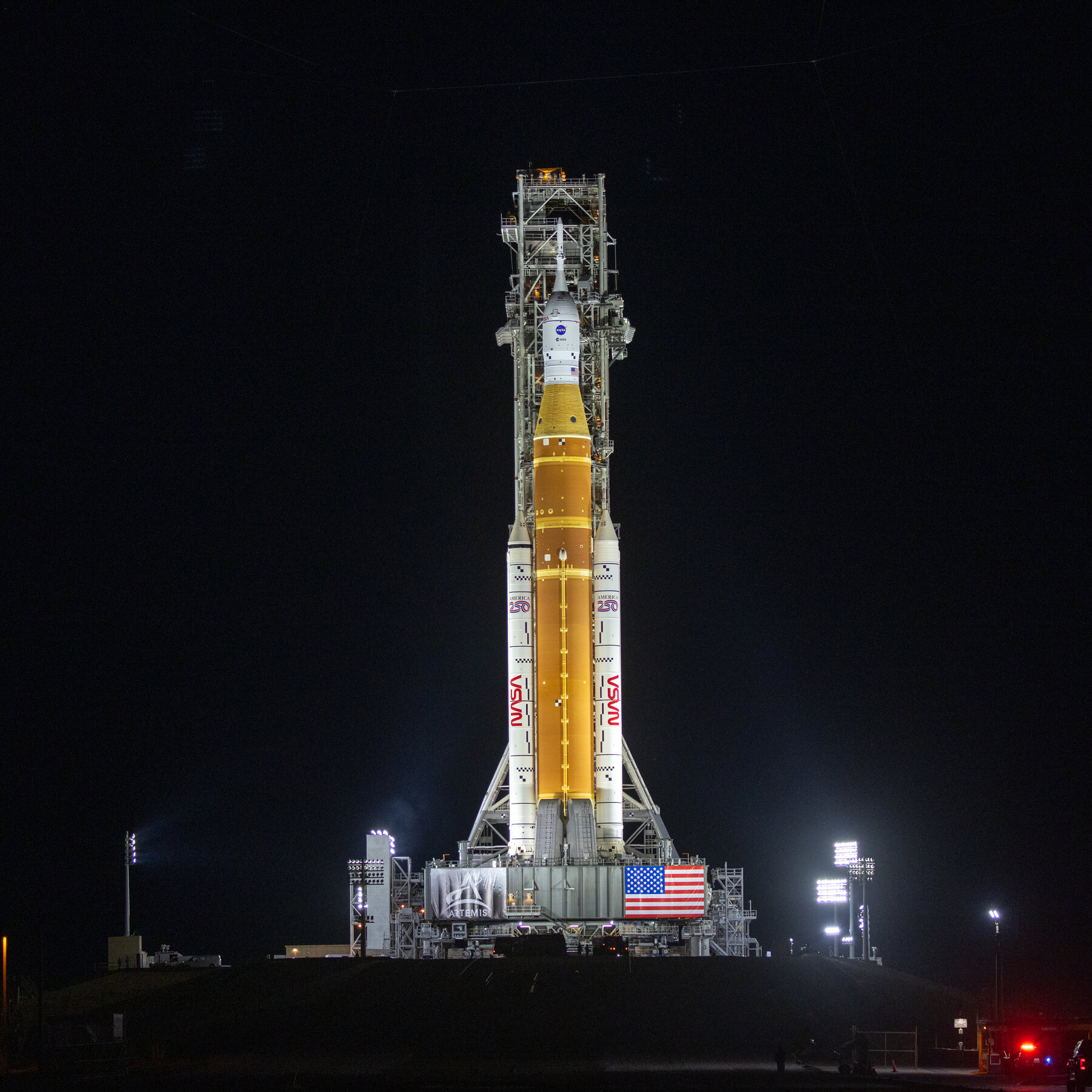 Problem With Artemis Rocket Is Likely to Delay NASA’s Moon Mission