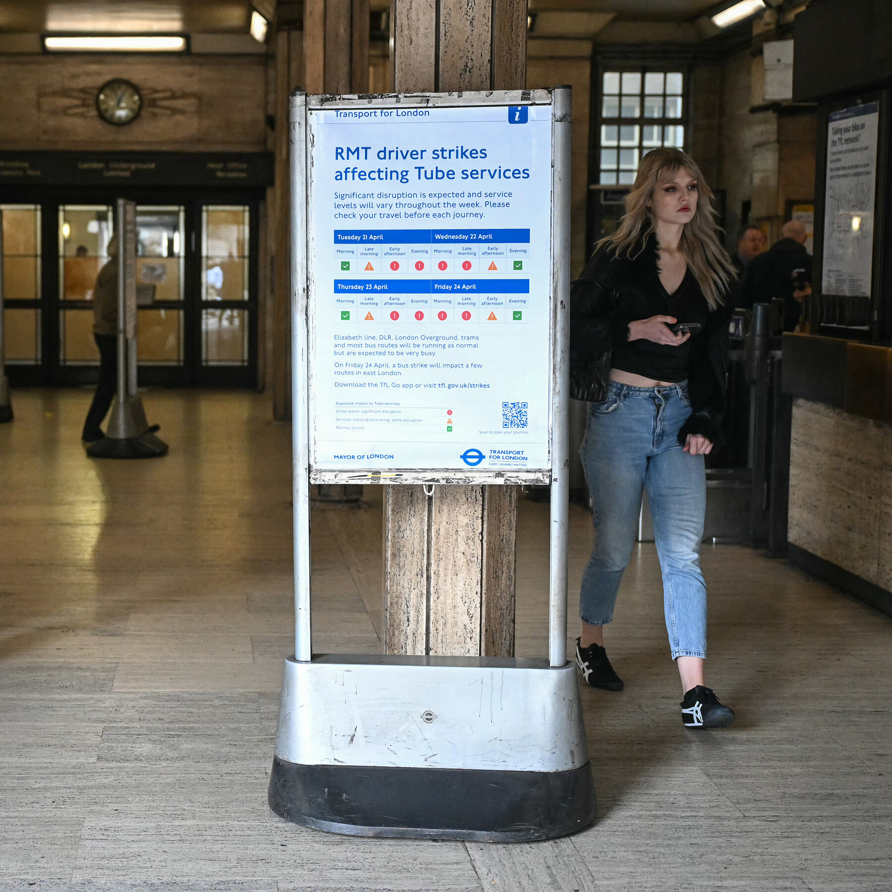 London Tube Drivers’ Strike Halts a Key Line