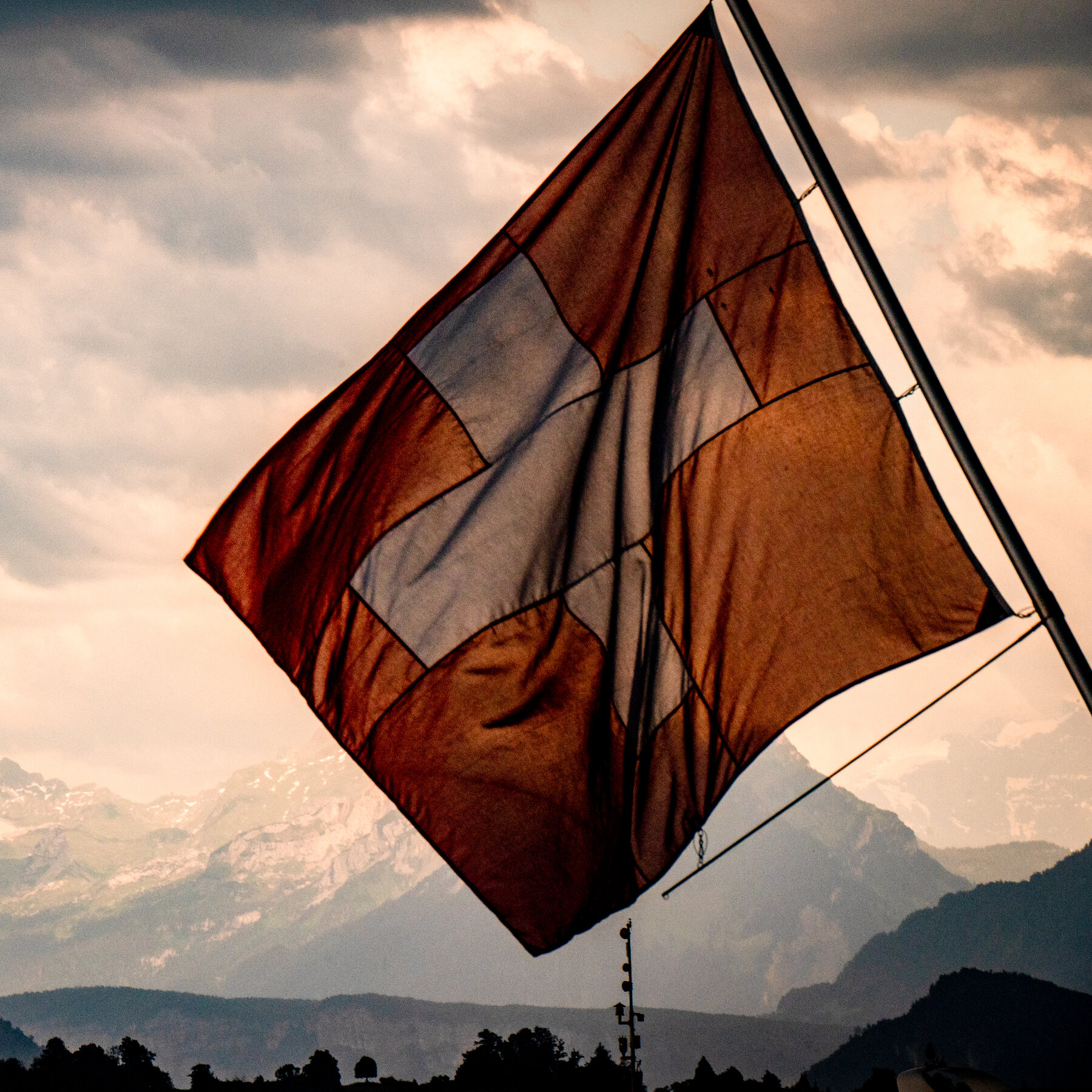 Mideast Live Updates: New Round of U.S.-Iran Talks Set to Start in Switzerland