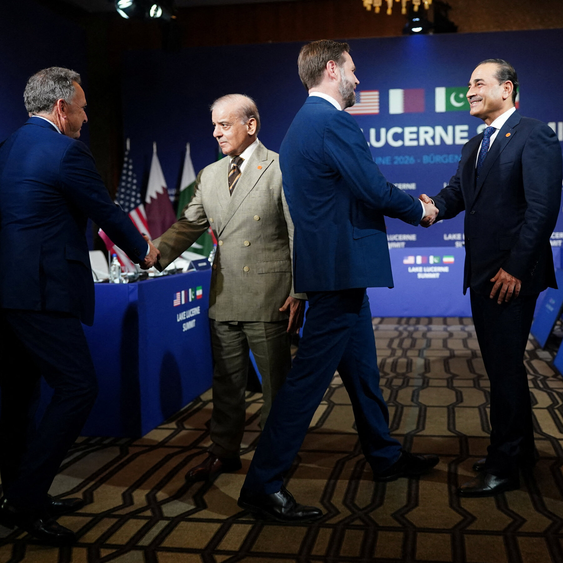 Mideast Live Updates: First Round of U.S.-Iran Talks Concludes, Mediators Say