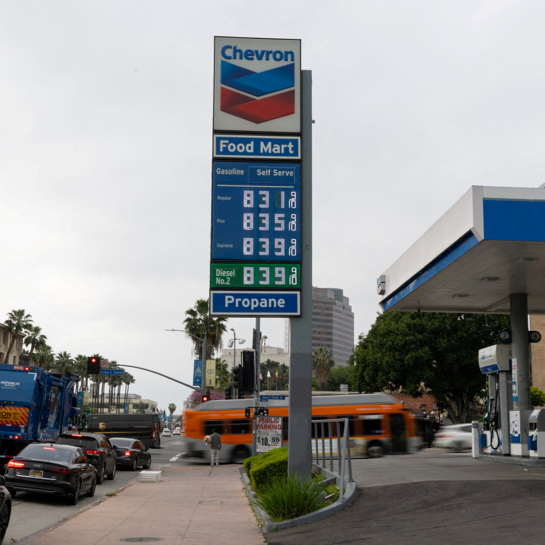 High Gas Prices, Driven Up by the Iran War, Loom Over the Midterms