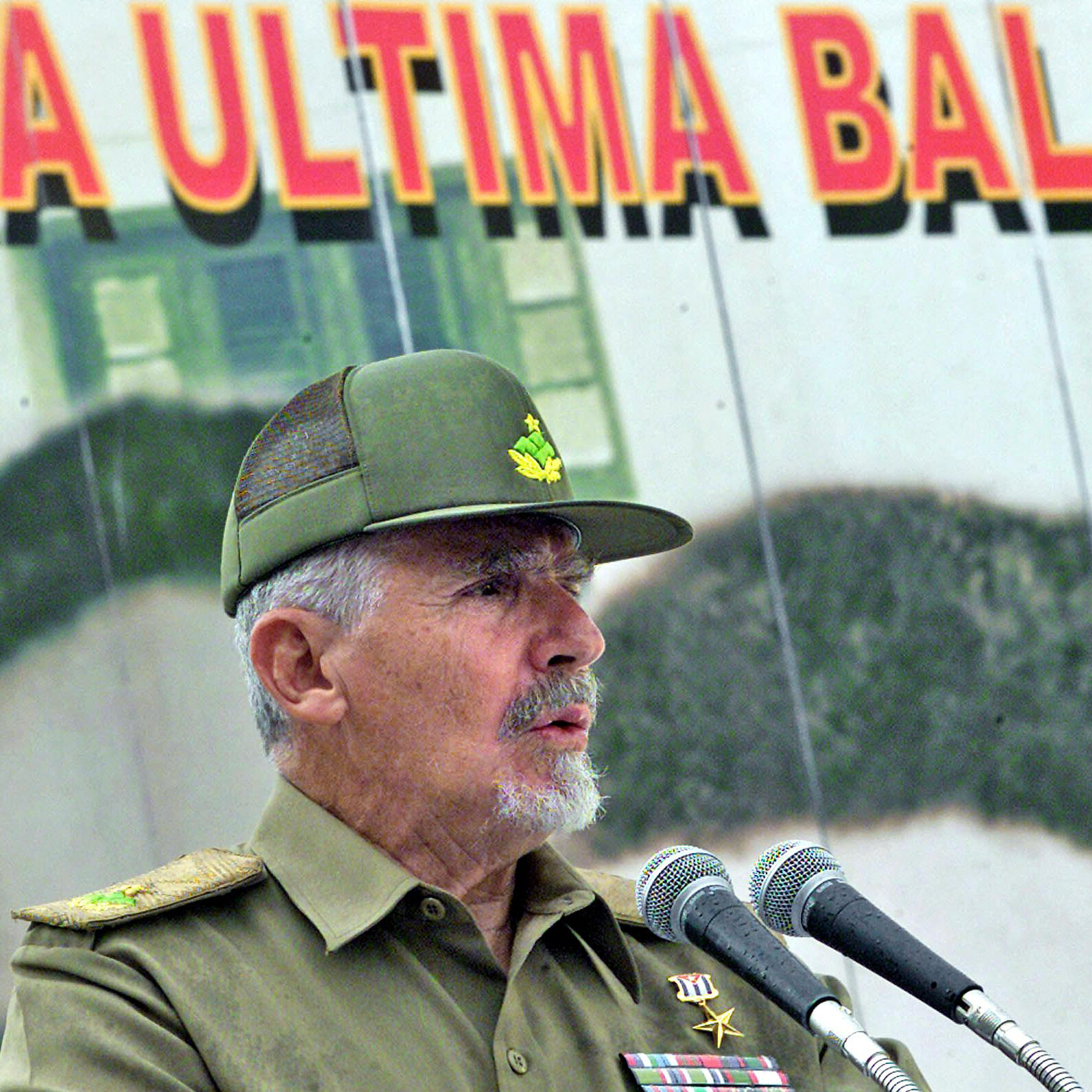 Ramiro Valdés Menéndez, Architect of Cuba’s Surveillance State, Dies at 94