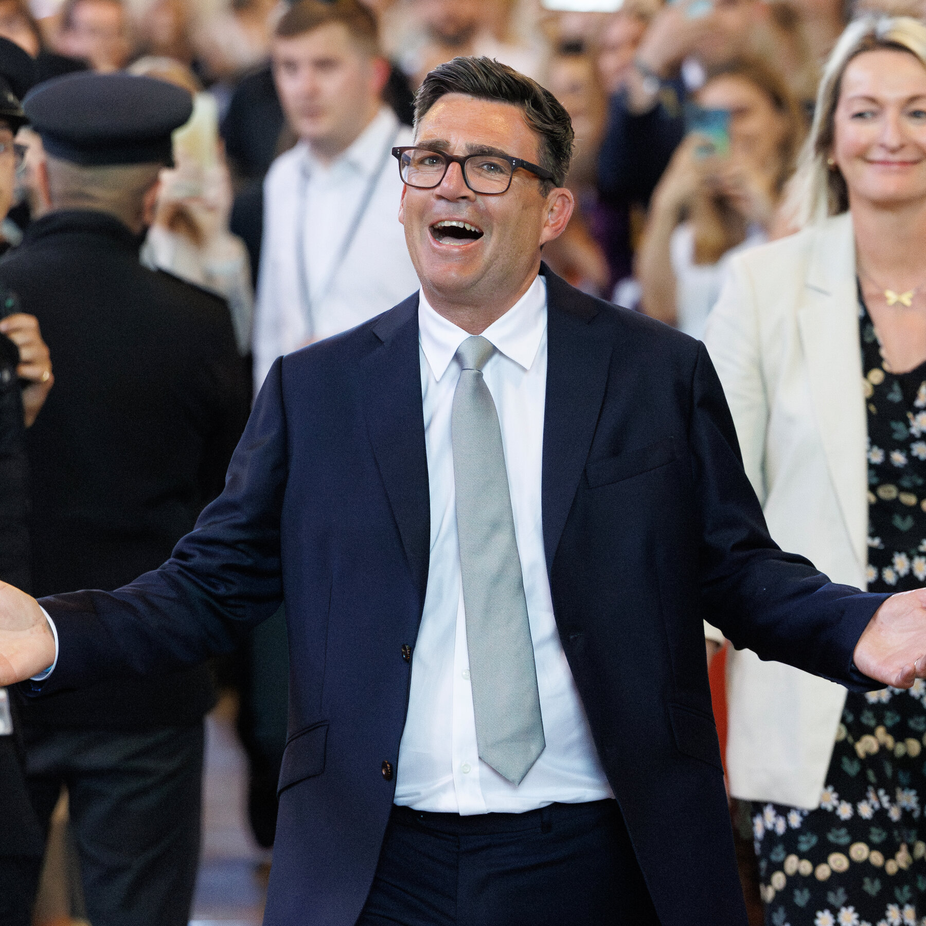 Can Andy Burnham Succeed in a Disgruntled Britain Where Starmer Failed?