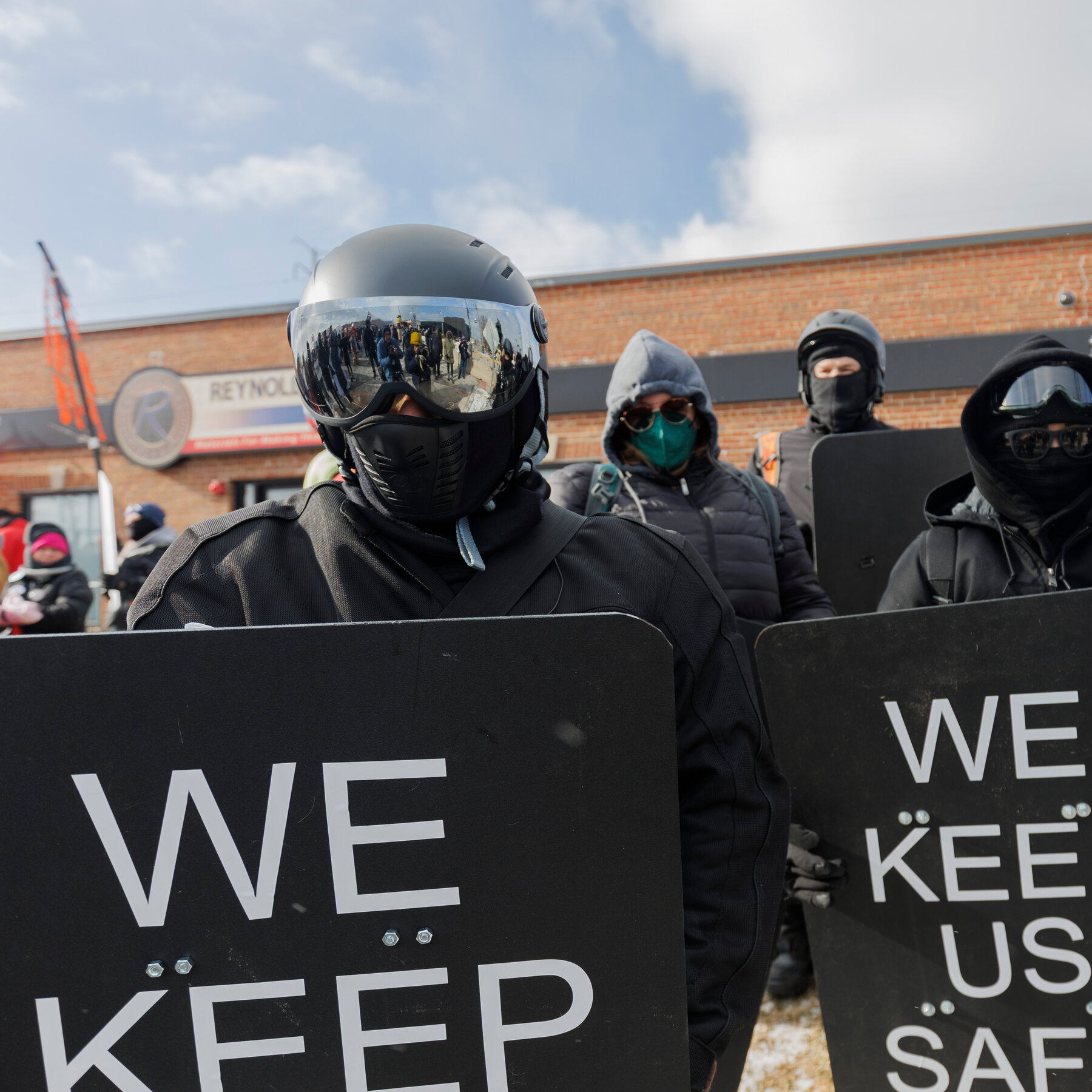 ICE Agent Charged With Misdemeanor Following Scuffle With an Activist