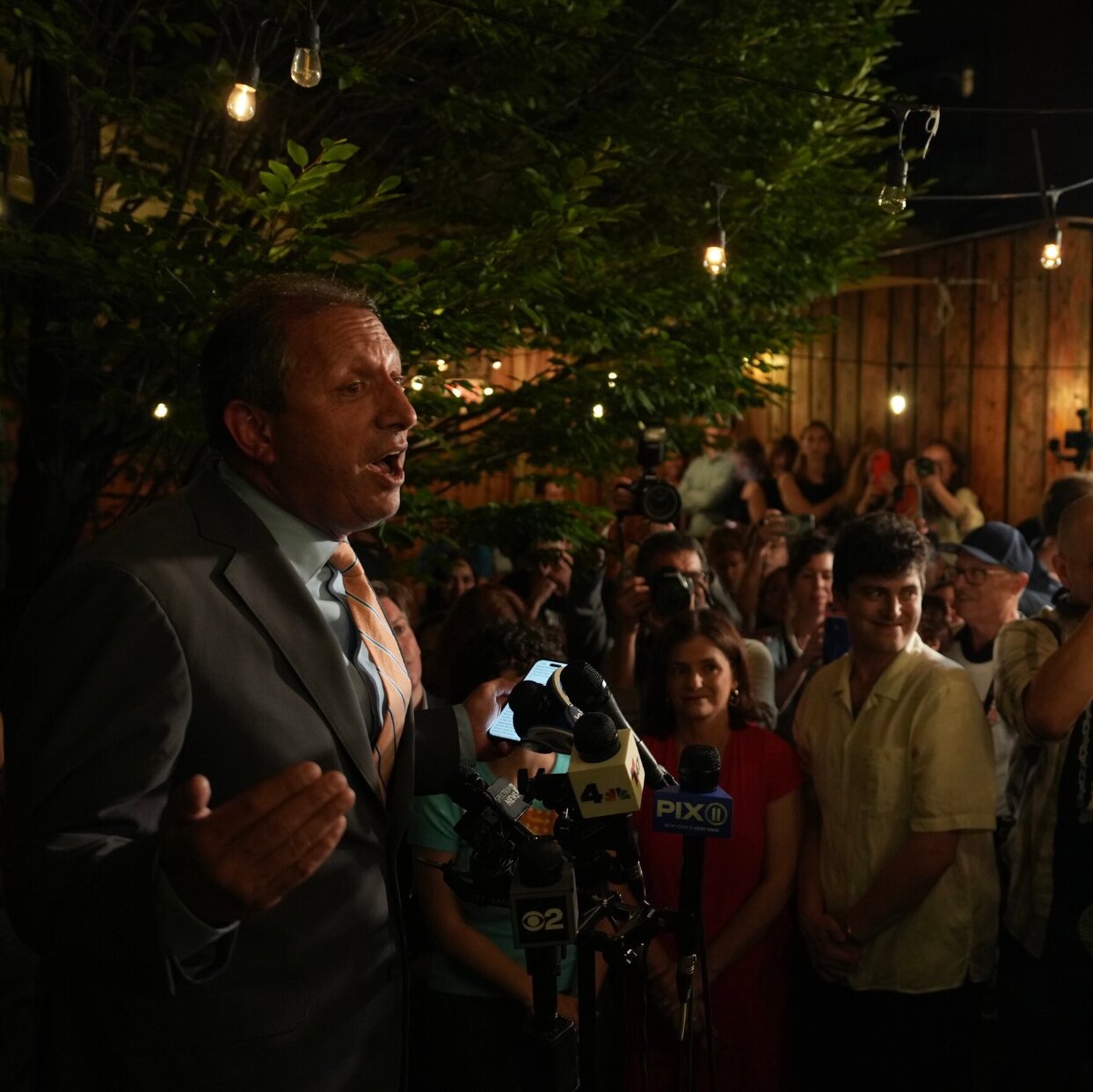 NY Jewish Leaders Wrestle With Israel Critics’ Sweep in Primary Elections