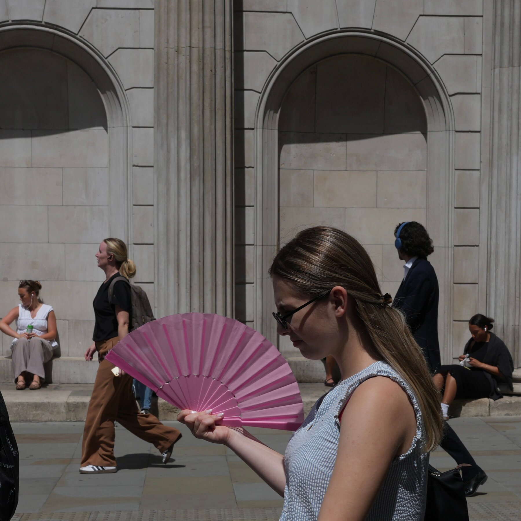 Europe Heat Wave Latest News: After France’s Hottest Day Ever, U.K. Approaches June Record