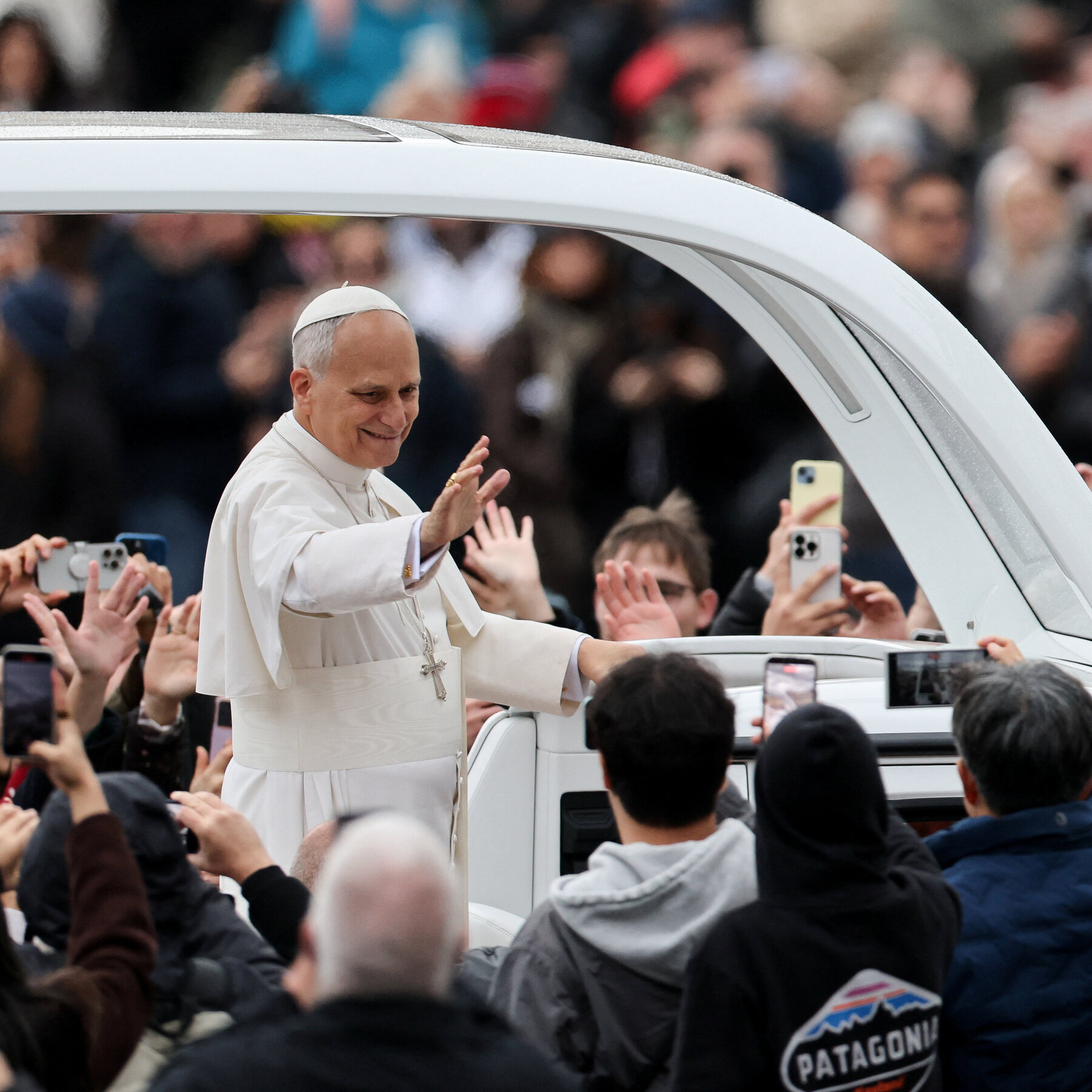 Pope Leo Makes Christmas Call for Dialogue to Address World’s Conflicts