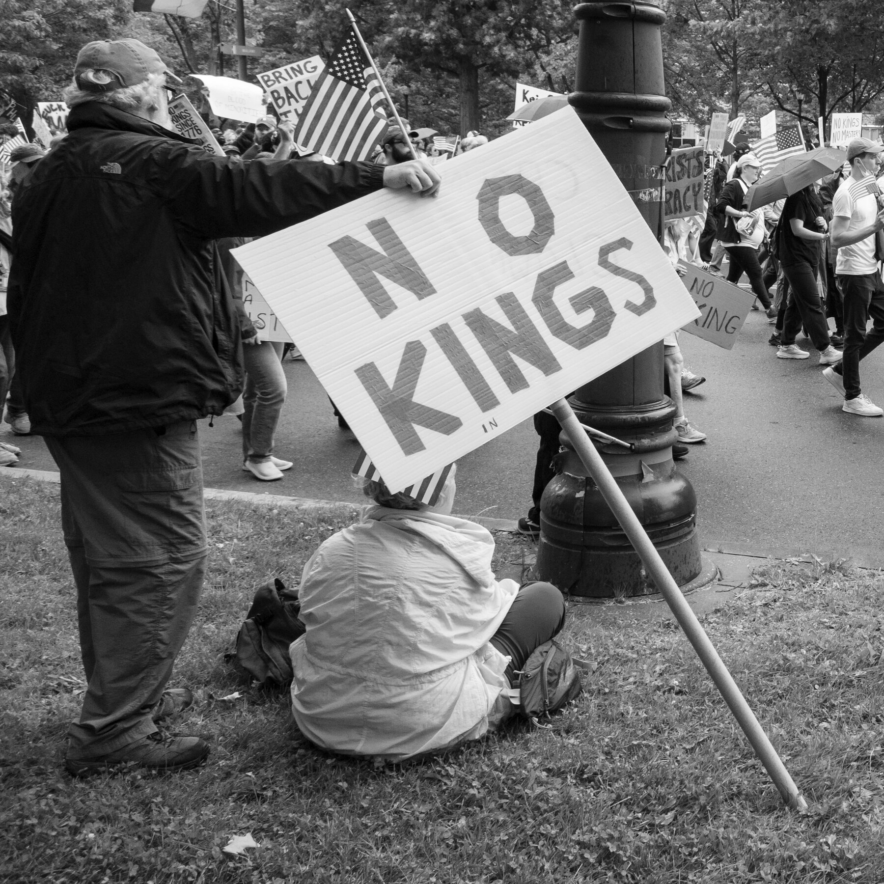 Trump Is Getting Weaker, and the Resistance Is Getting Stronger