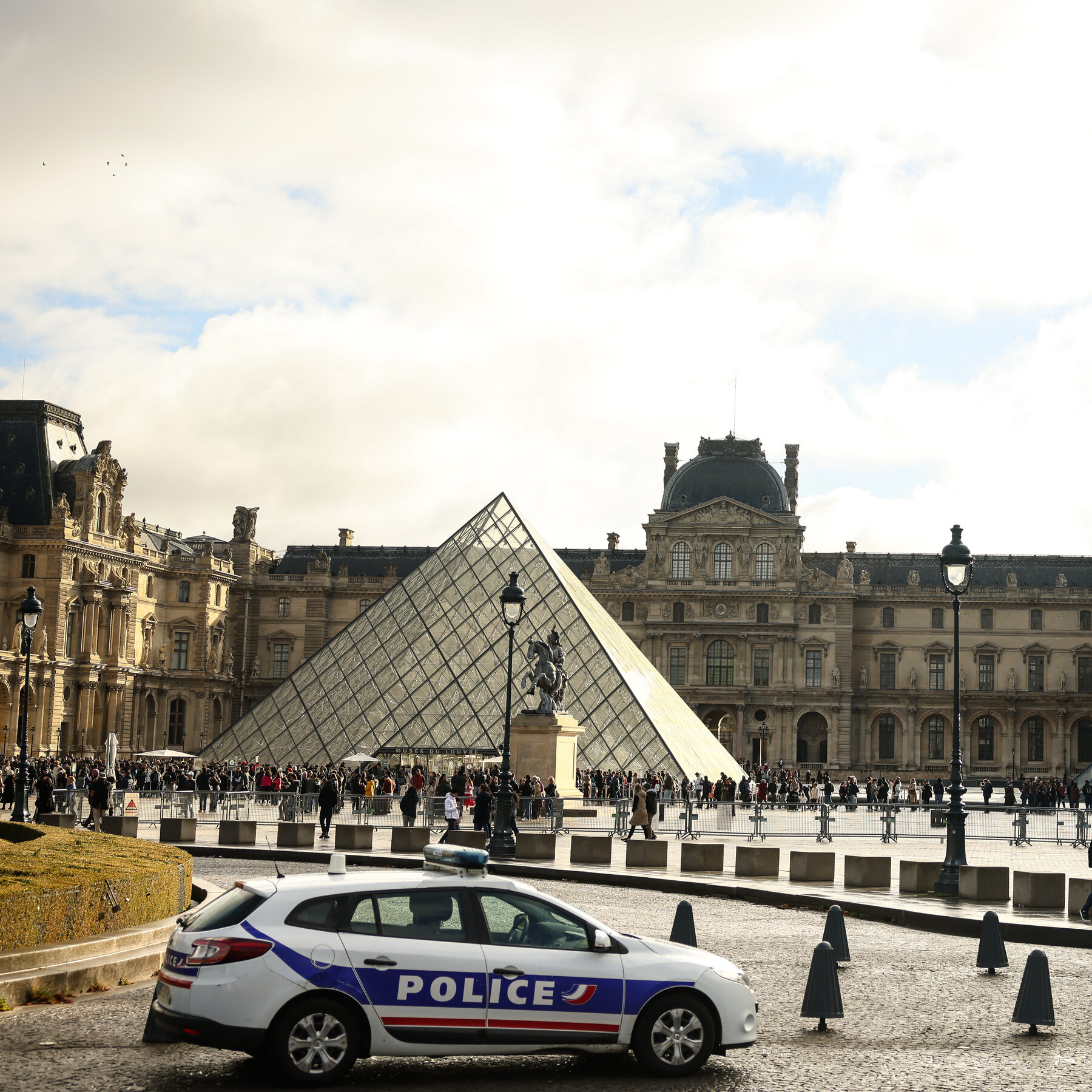 Suspects in Louvre Jewelry Heist Arrested, French Authorities Say