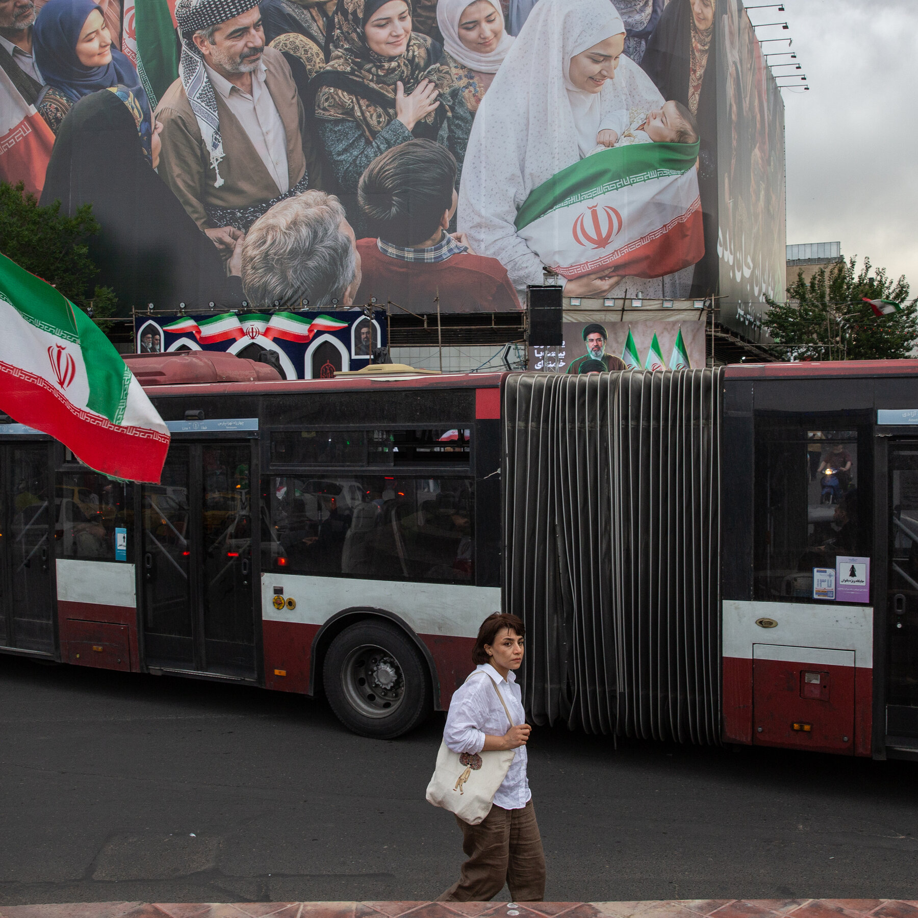 Iran Begins Lifting Monthslong Internet Blackout, Officials Say