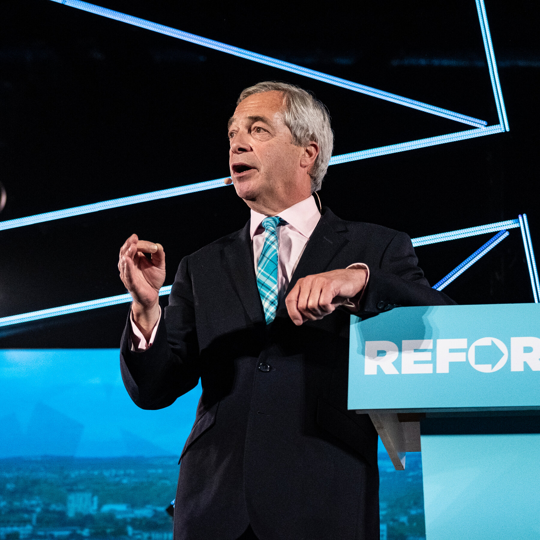 Can Nigel Farage’s Right-Wing Party Win It All in Britain?