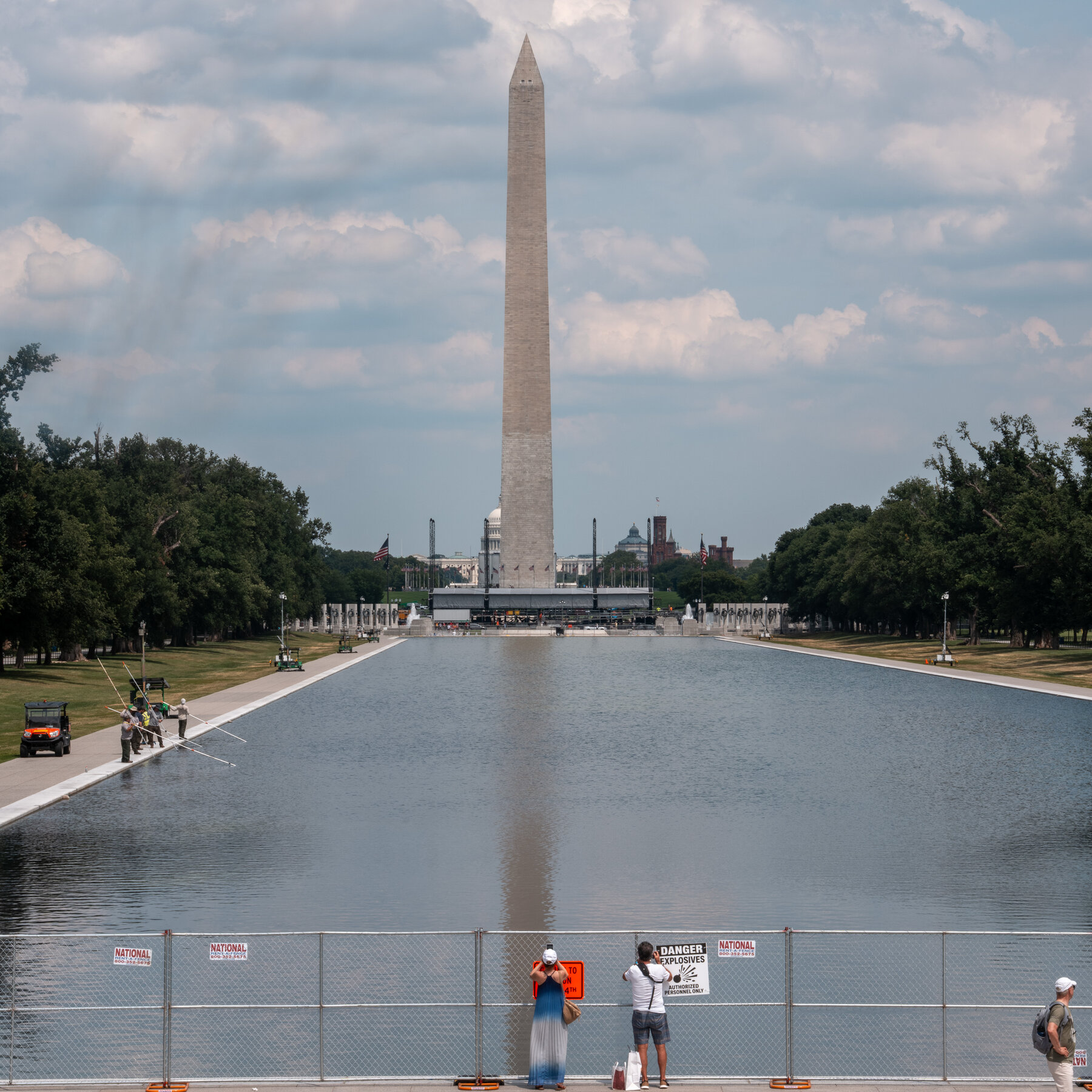Now It’s Fireworks and a Fence Keeping Tourists From the Reflecting Pool