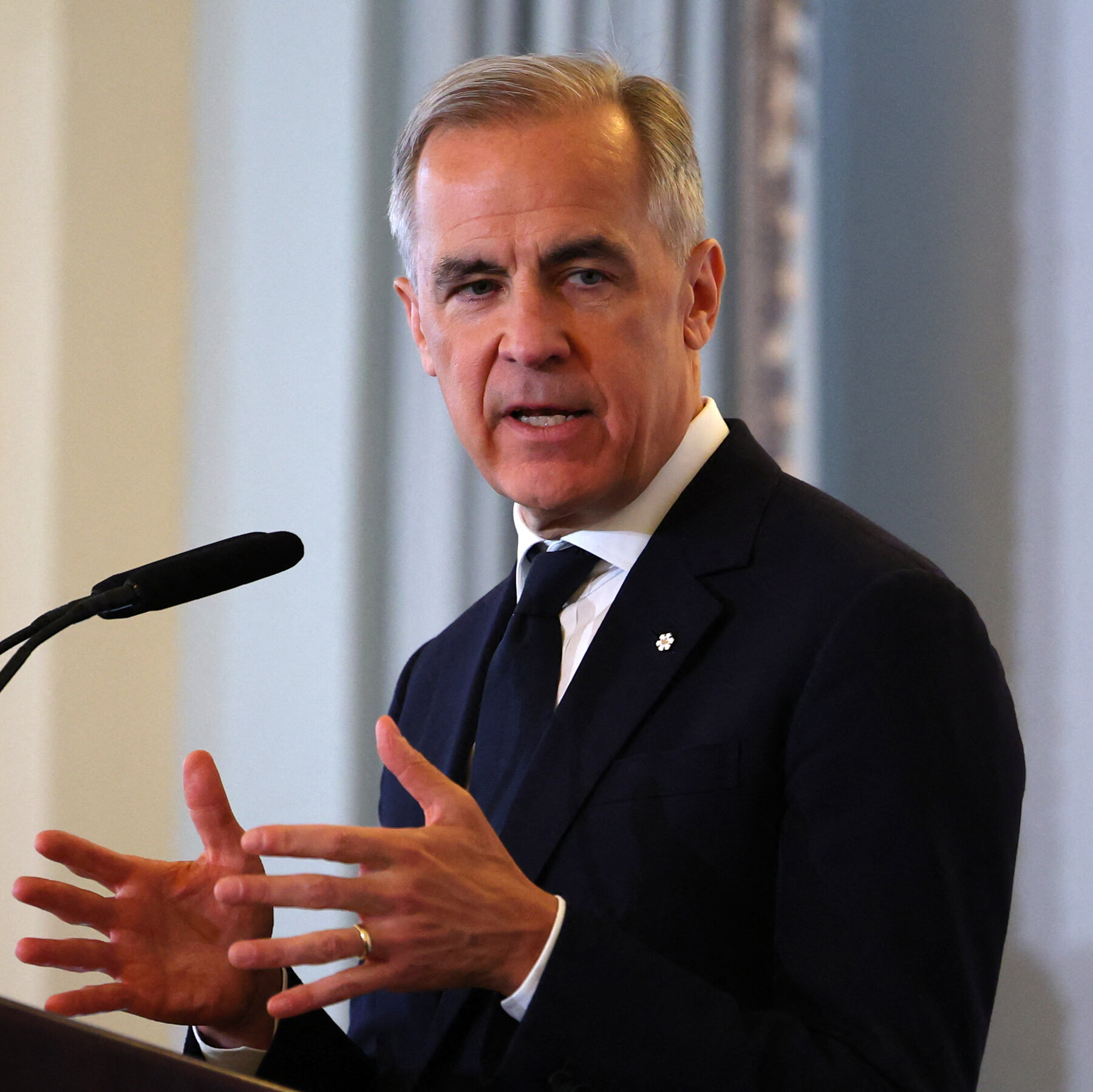 Carney Says That Canada’s Distancing is Good for U.S. in New York Speech