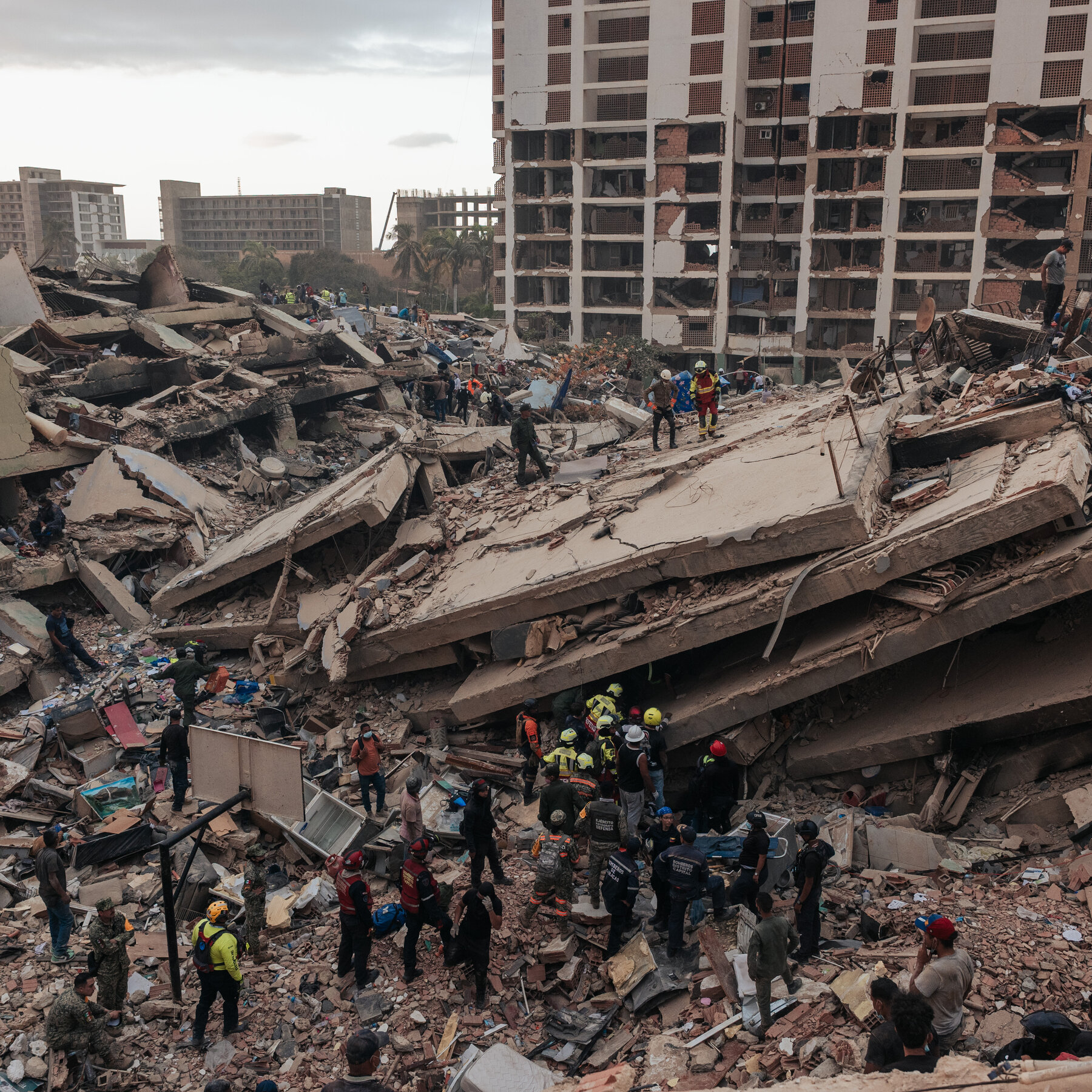 Two Earthquakes Hit Venezuela: What to Know About Death Toll, Damage and Rescue Response