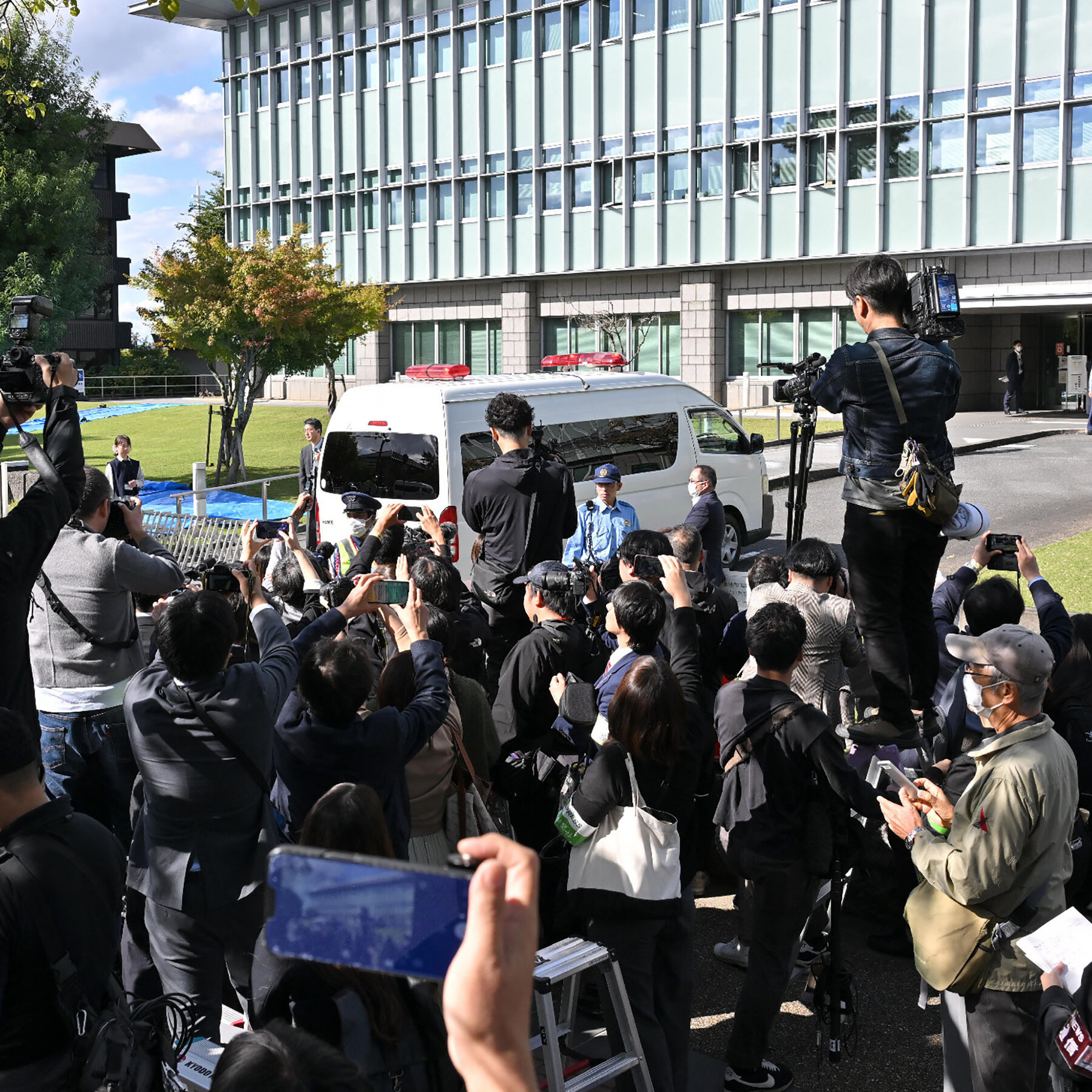 Japanese Man Admits to Assassinating Former Prime Minister Shinzo Abe