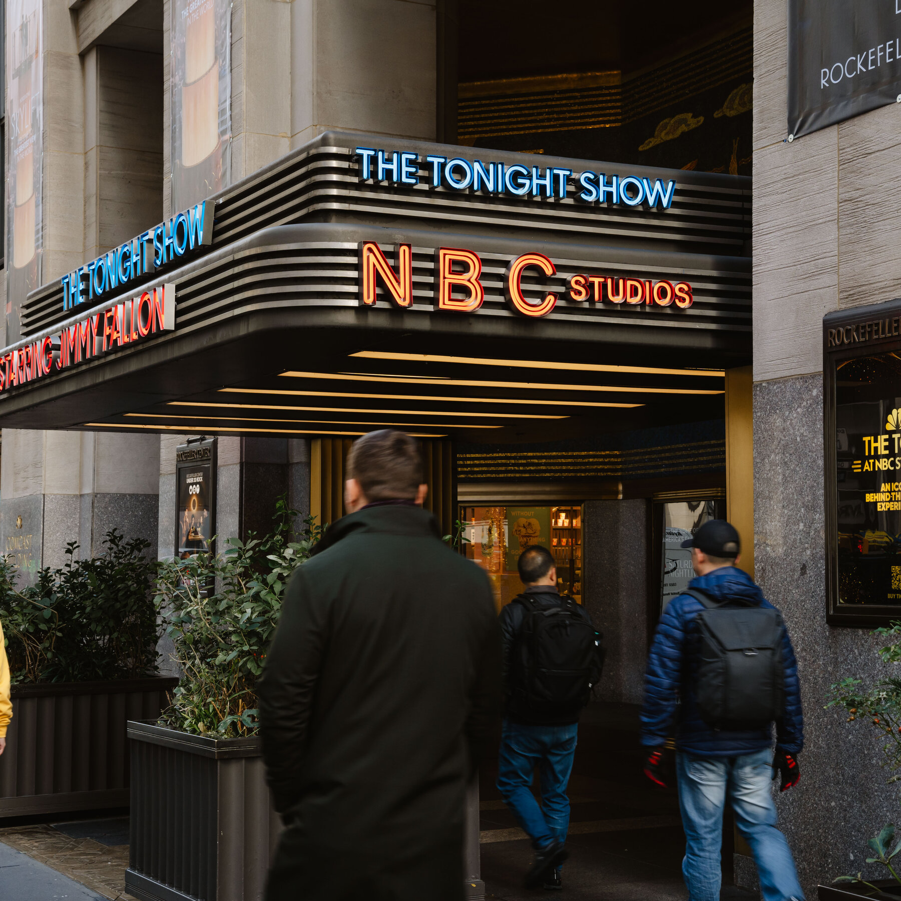Comcast to Spin Off NBCUniversal, Ending a Long Union of Cable and Media