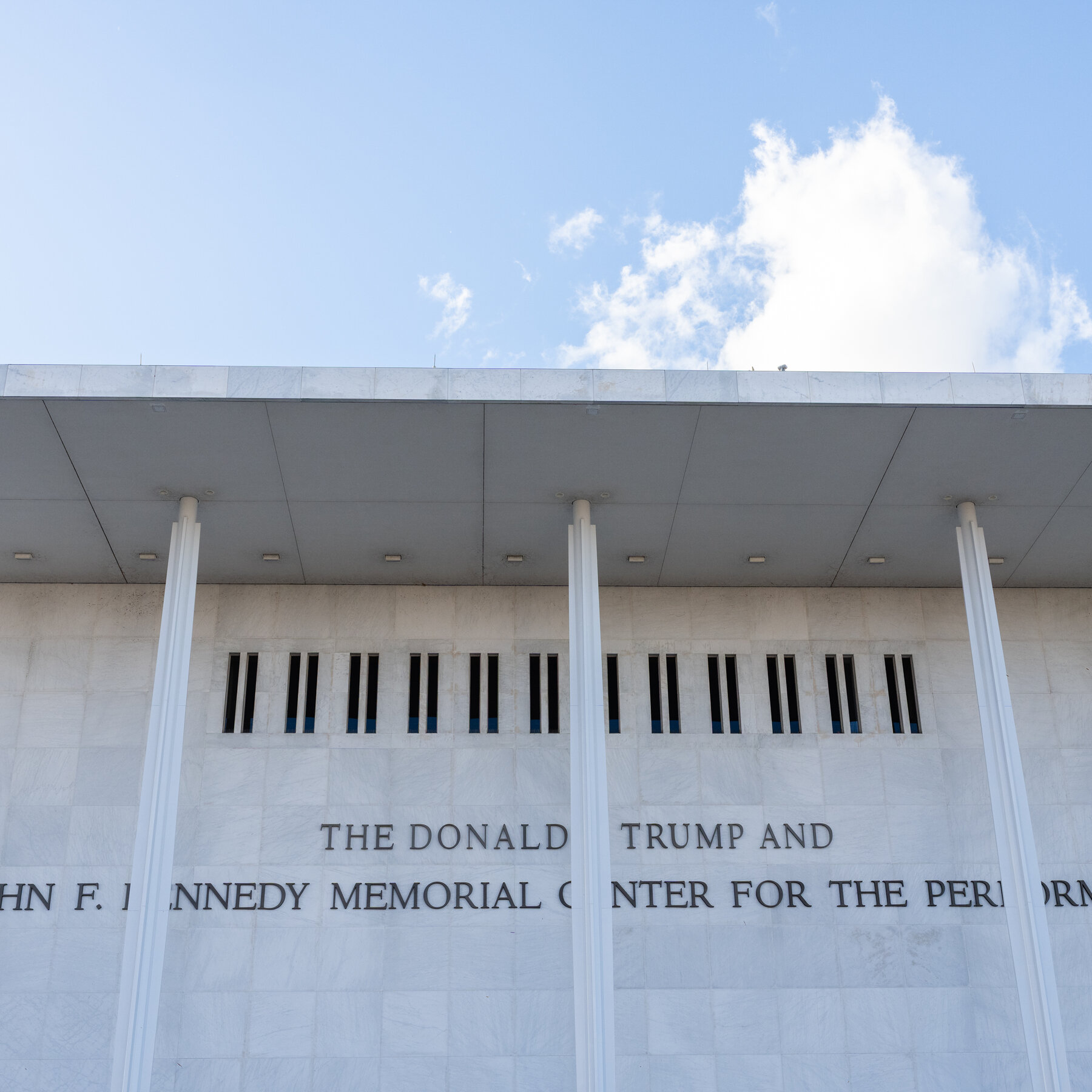 Kennedy Center Must Remove Trump’s Name From Building, Judge Orders