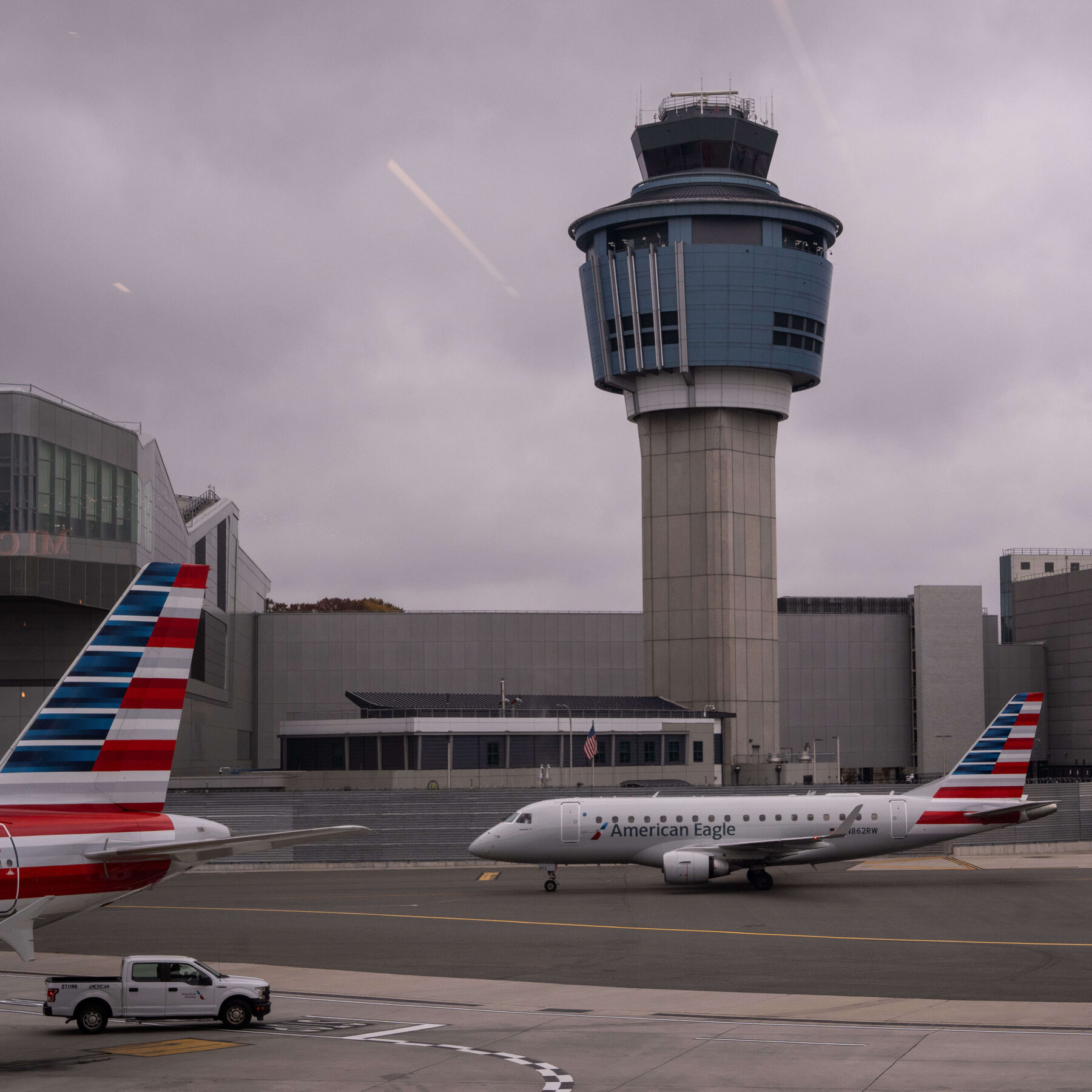 How Many Air Traffic Controllers Are Needed Overnight?
