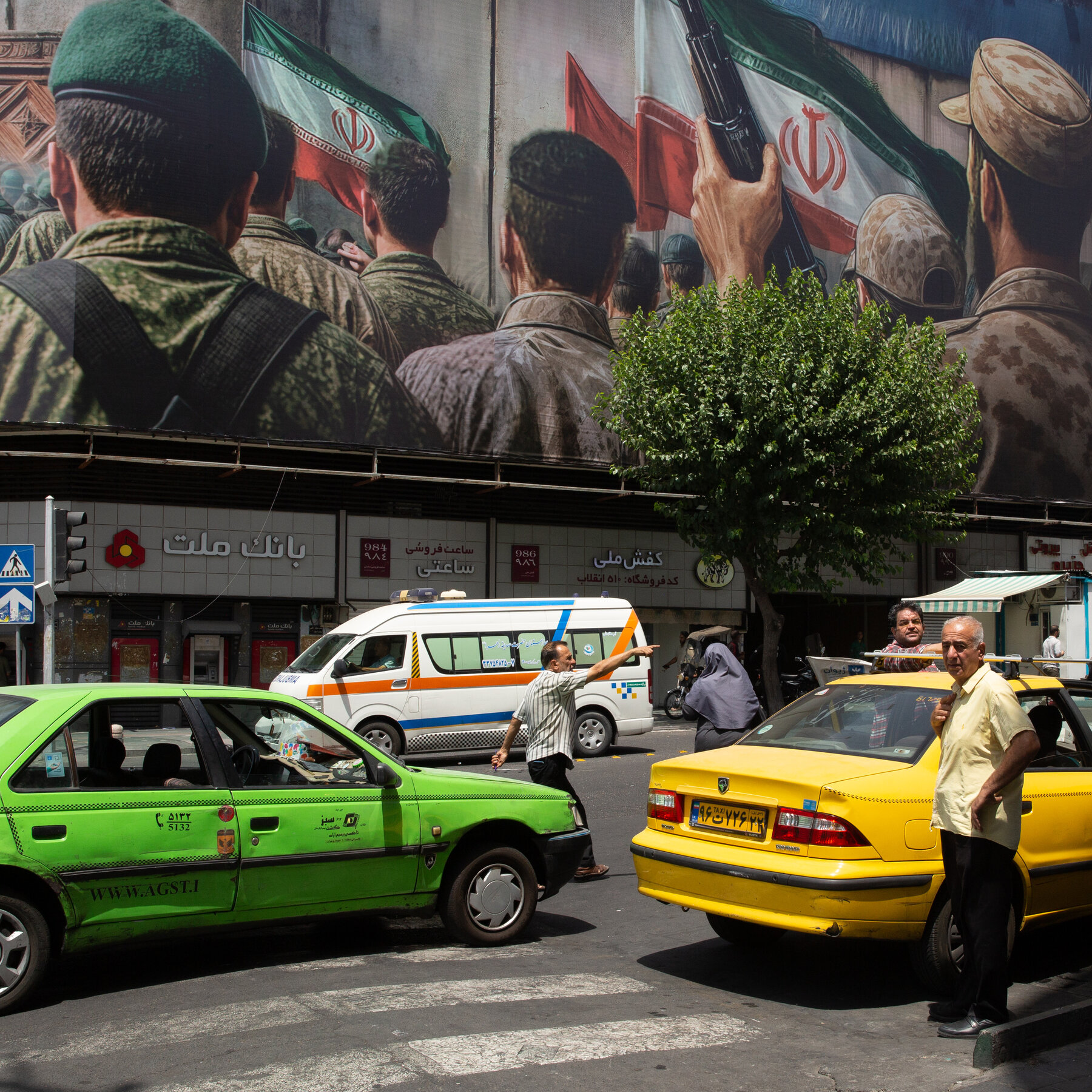 After War With Israel and U.S., Iran Rests on a Knife Edge