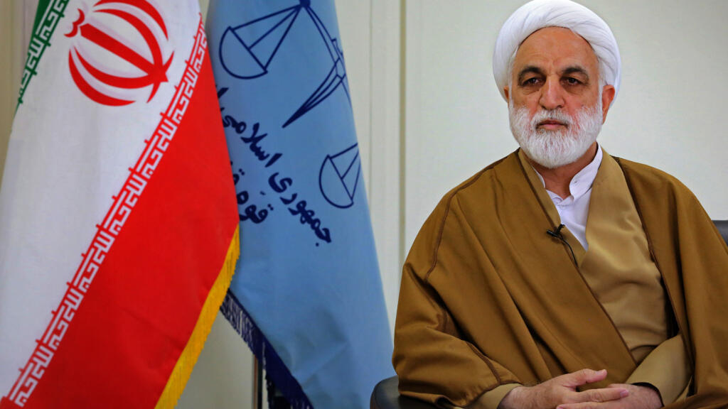 Iran's state TV airs several ‘forced confessions’ after protest crackdown, activists say
