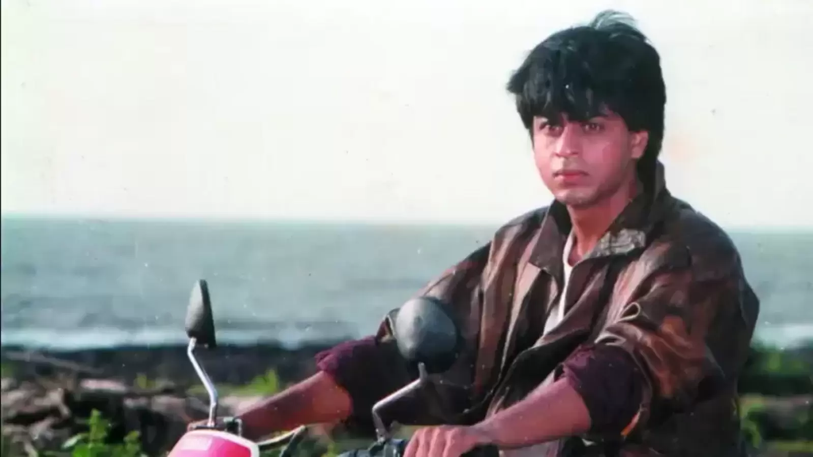 Entire Hansraj College watched 'economics topper senior' Shah Rukh Khan's Deewana in 1992, says ‘junior’ Anurag Kashyap