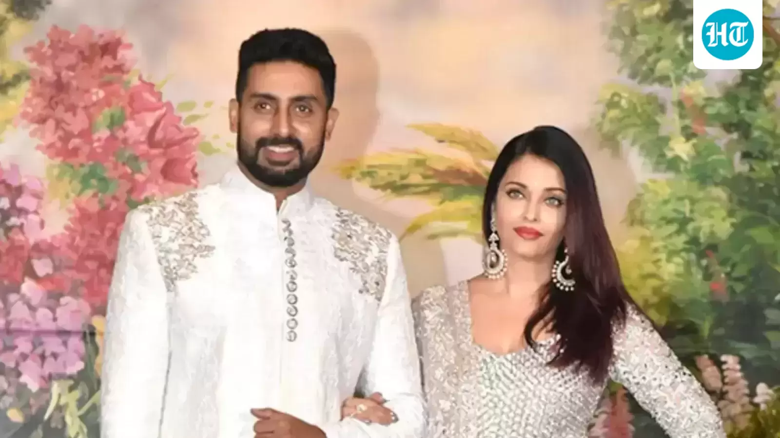 Aishwarya Rai, Abhishek Bachchan celebrate New Year getaway in New York, click selfie with a fan