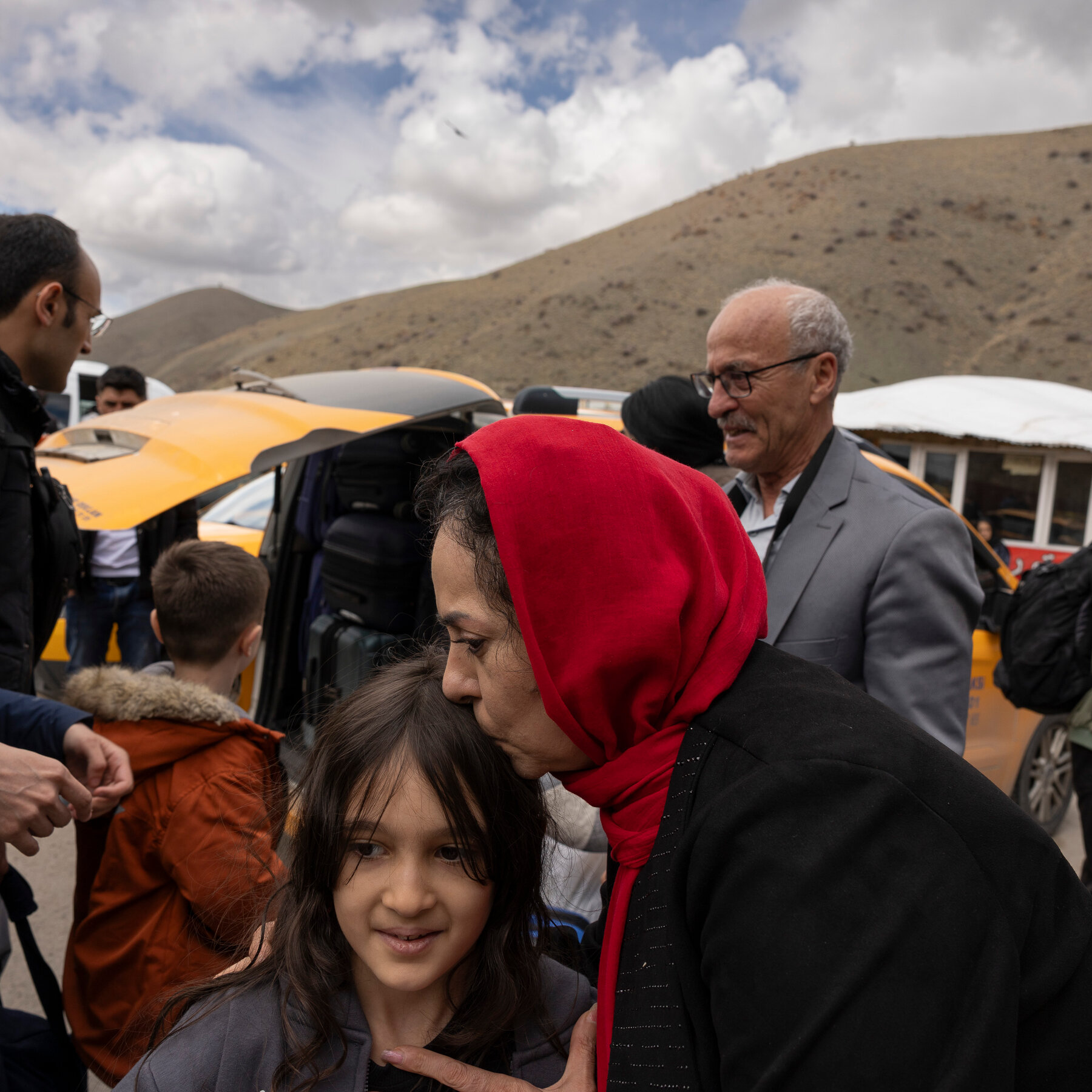 Iranians Live With Pain and Powerlessness, Beneath a Smooth Veneer
