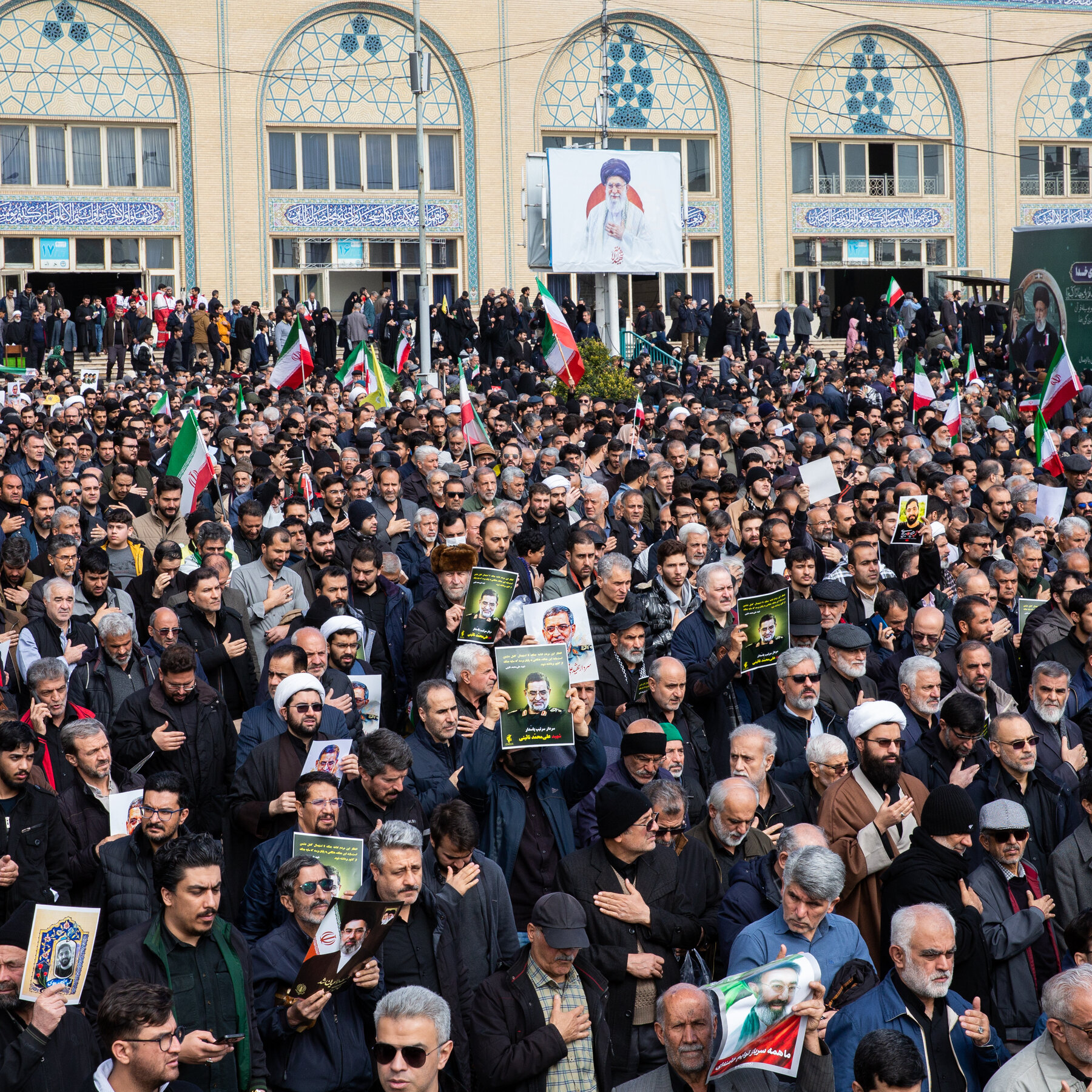 Iran’s Fractured Leadership Is Struggling to Coordinate, Officials Say