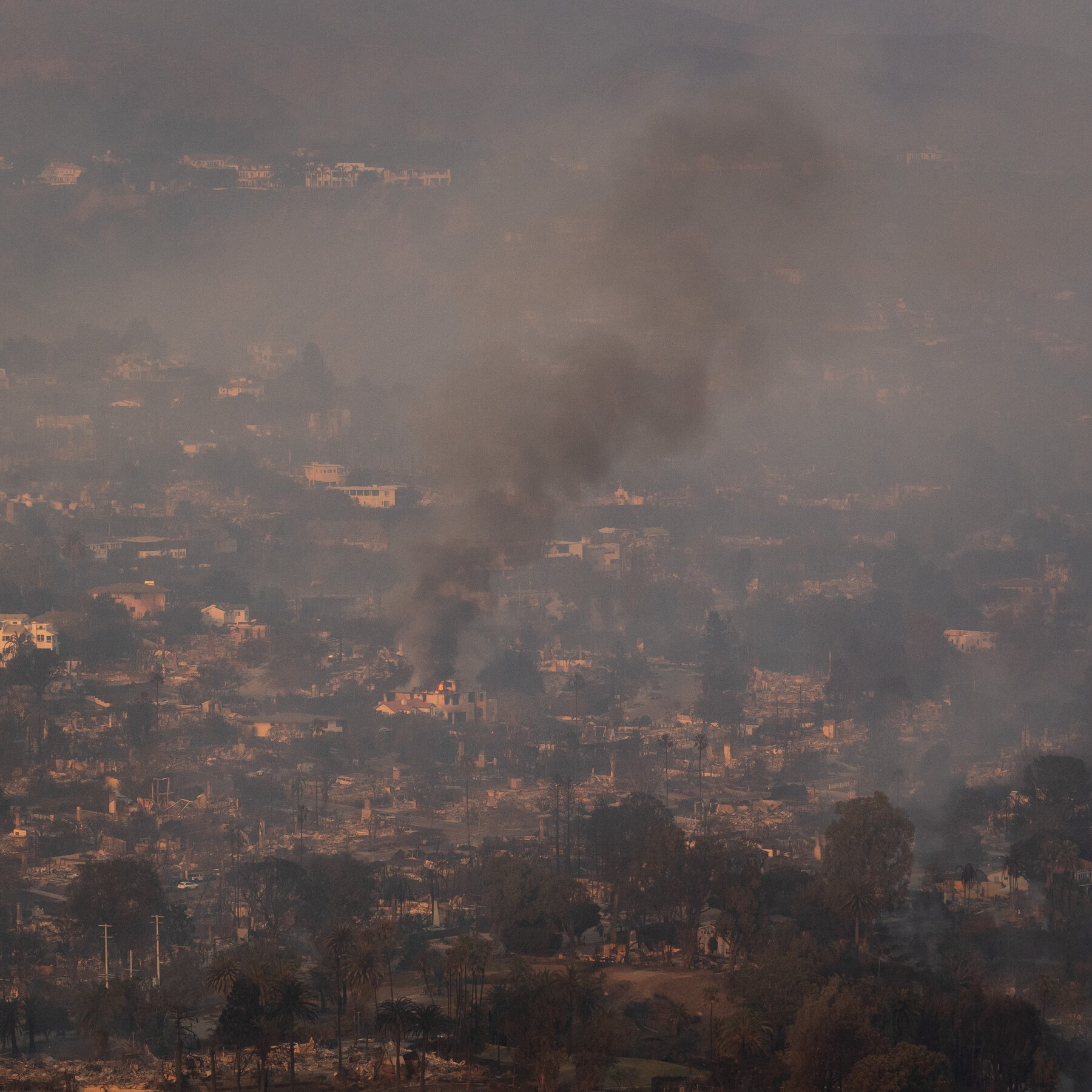 2025 Wildfires Were the Costliest Ever, Researchers Say