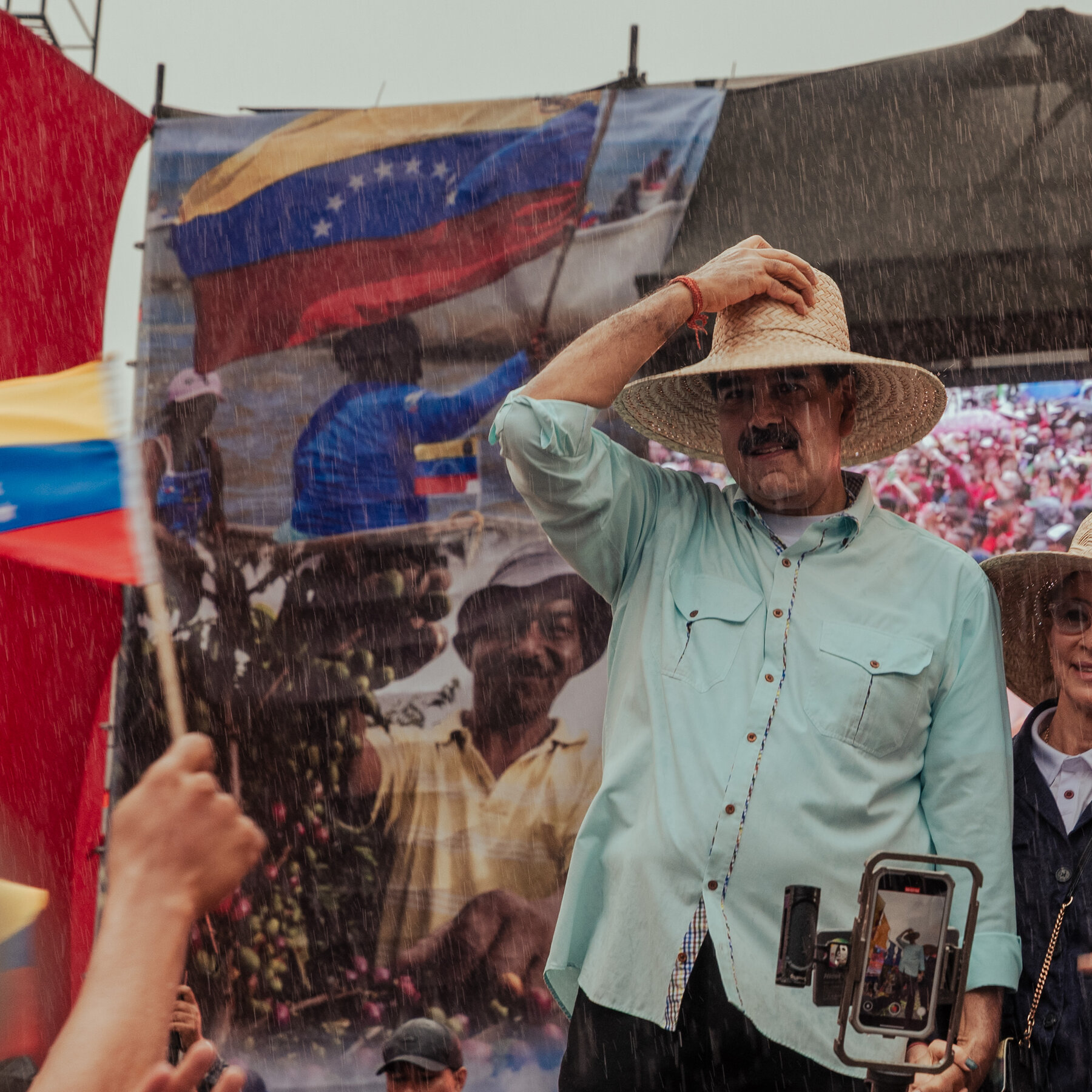 Venezuela Detains Americans Amid Growing U.S. Pressure