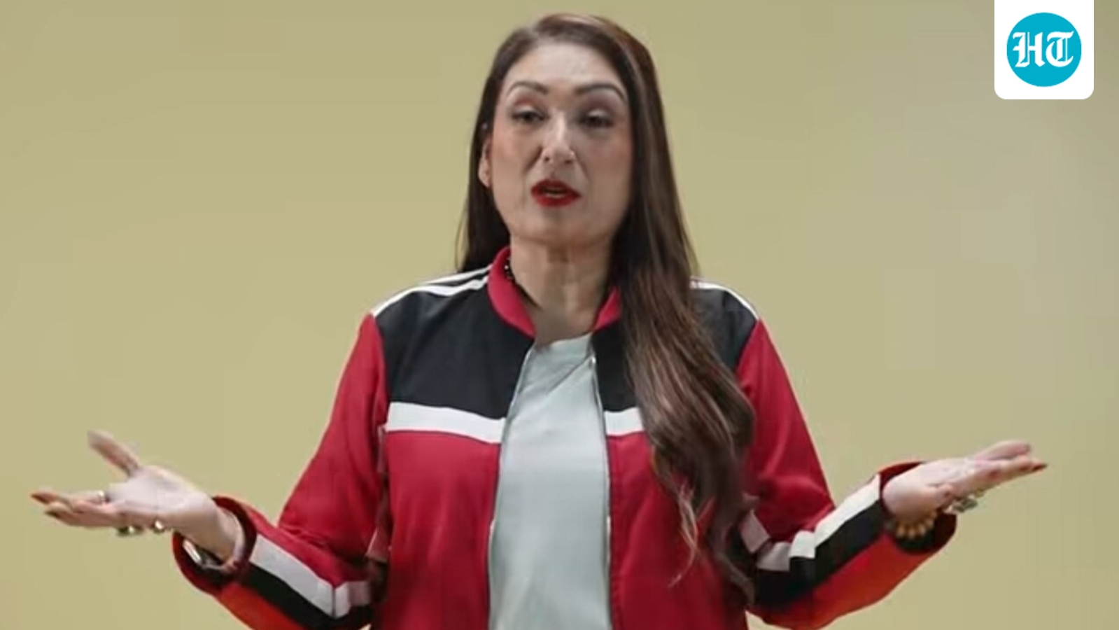 'Tere baap ka peeti hoon?': Sunita Ahuja slams trolls targeting her for drinking and partying; fans call her 'lady don'