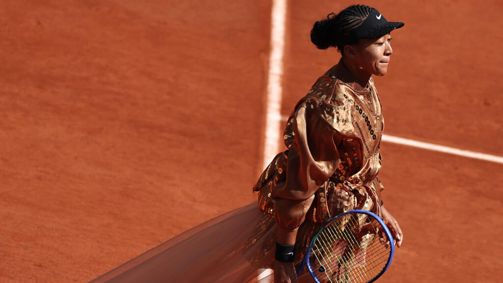 Glittering Osaka edges Jovic to prolong French Open run