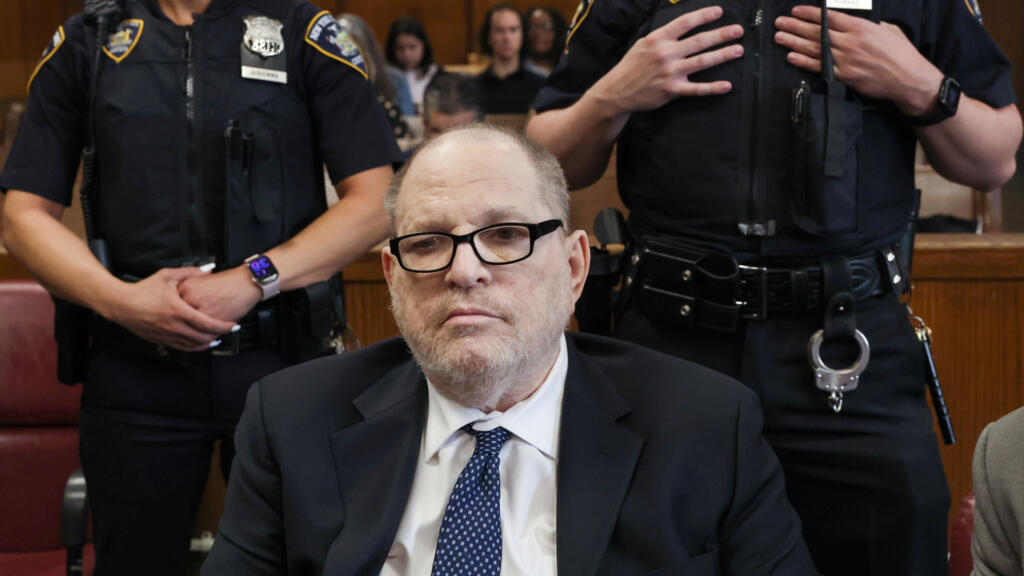 Judge declares mistrial in Weinstein sex assault case