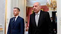 Hungarian PM threatens to oust Orbán-era president