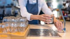 Italian court rules against tourist refused tap water in hotel restaurant