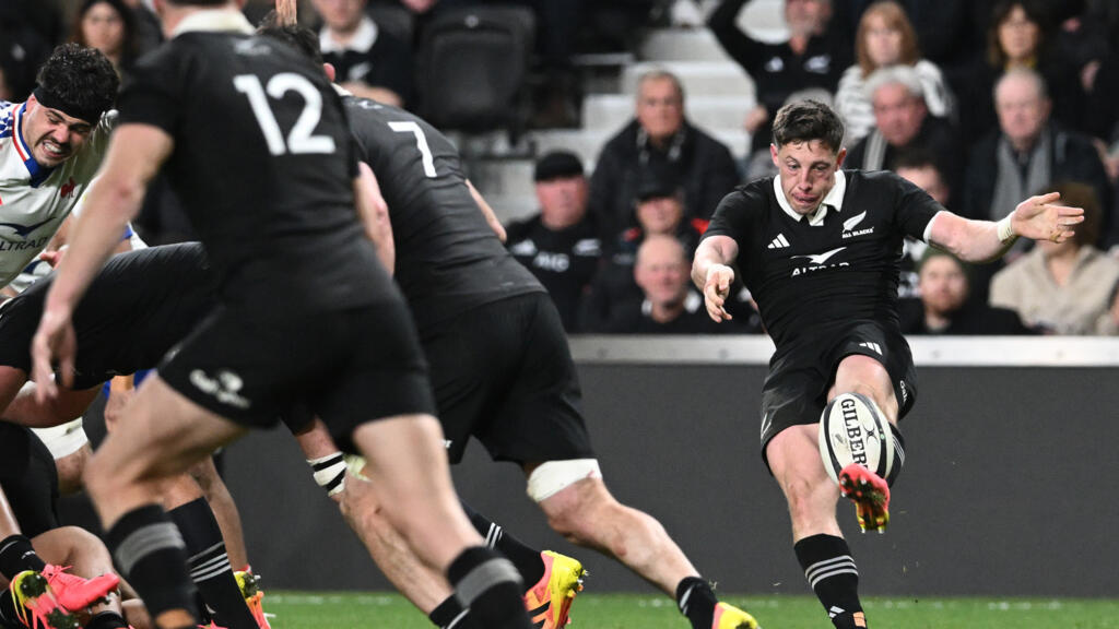 Rennie expresses 'relief' as All Blacks edge narrow win over France