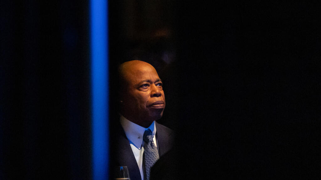 New York Mayor Eric Adams abandons reelection campaign
