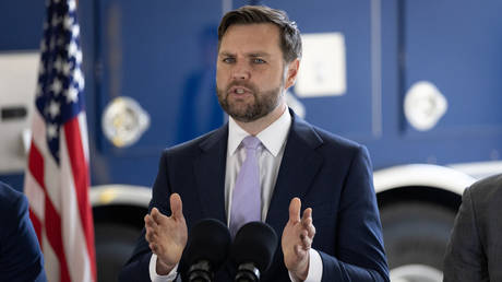 Vance names two issues preventing Russia-Ukraine peace deal 