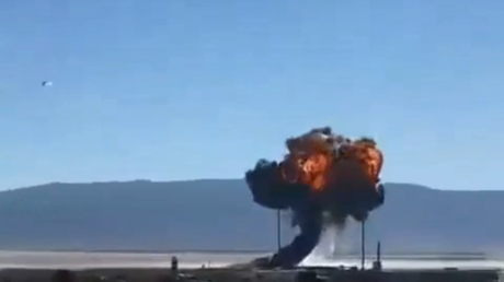 US F-16 crashes in California (VIDEO)