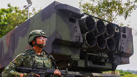 US announces largest-ever arms sale to Taiwan 