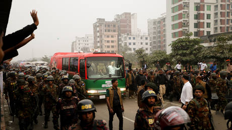 Bangladesh opposition leader returns after 17 years in exile
