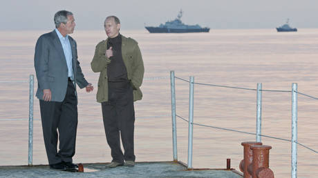 Putin warned Bush against dragging Ukraine into NATO – US records