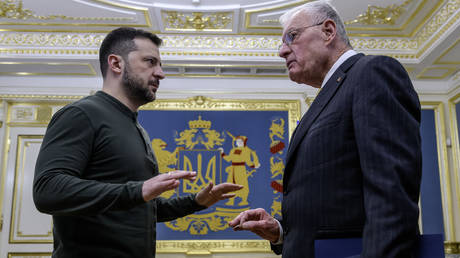 Trump labeled Ukraine envoy ‘idiot’ for backing Zelensky – NYT